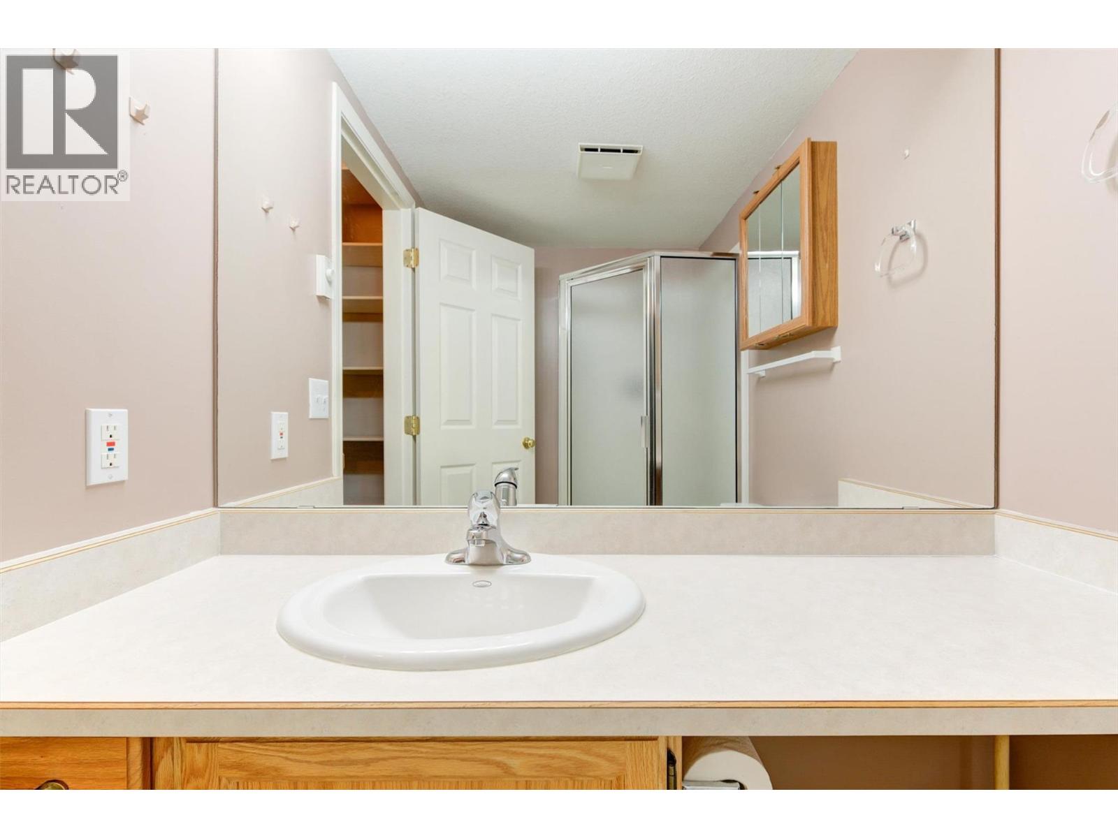 Picture for Unit #203, 200 Hollywood  RoadN https://www.cirrealty.ca/reb/bc/5/10364695_30.jpg