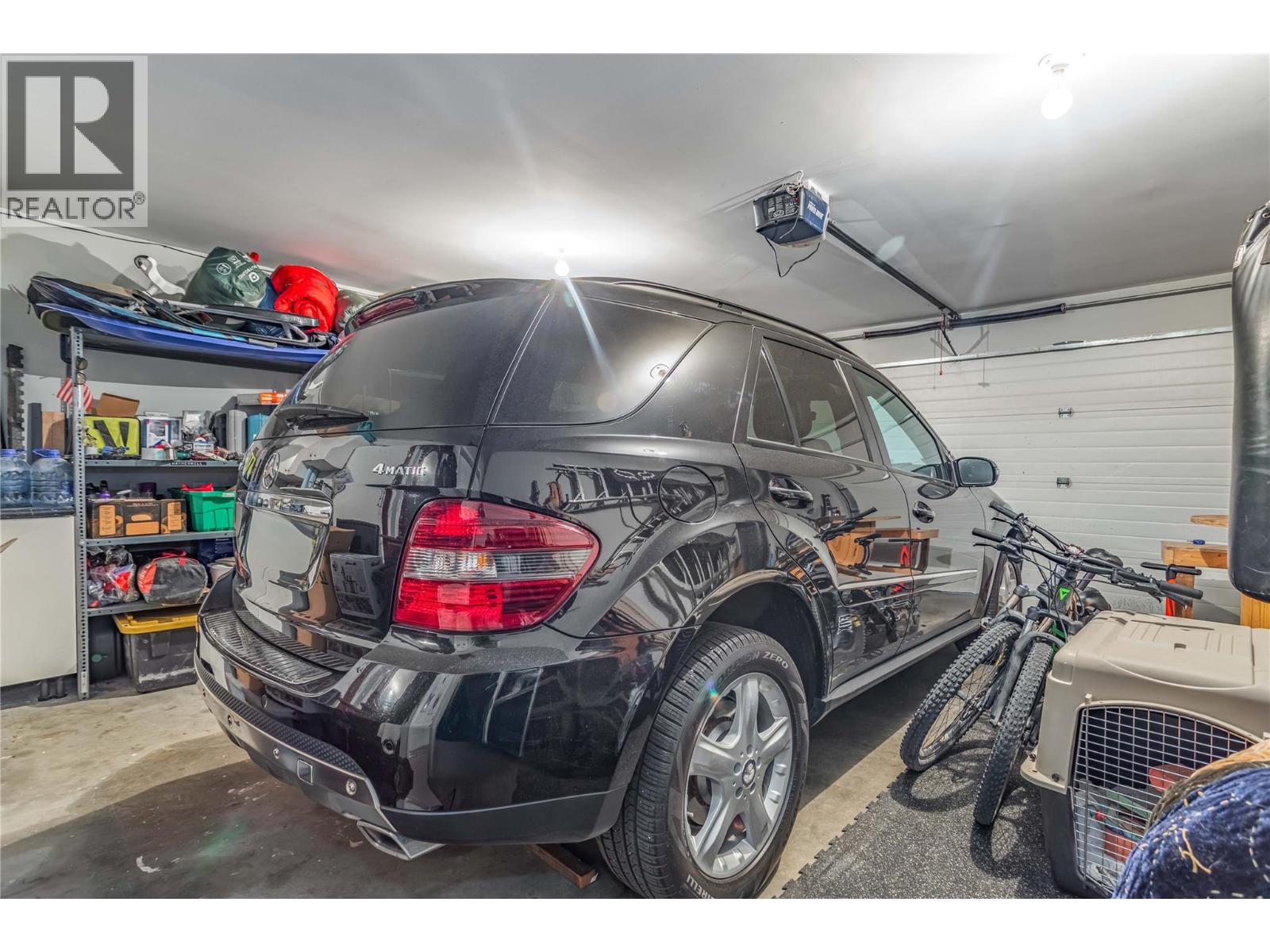 Picture for 311 Woodpark  Crescent https://www.cirrealty.ca/reb/bc/5/10365125_17.jpg