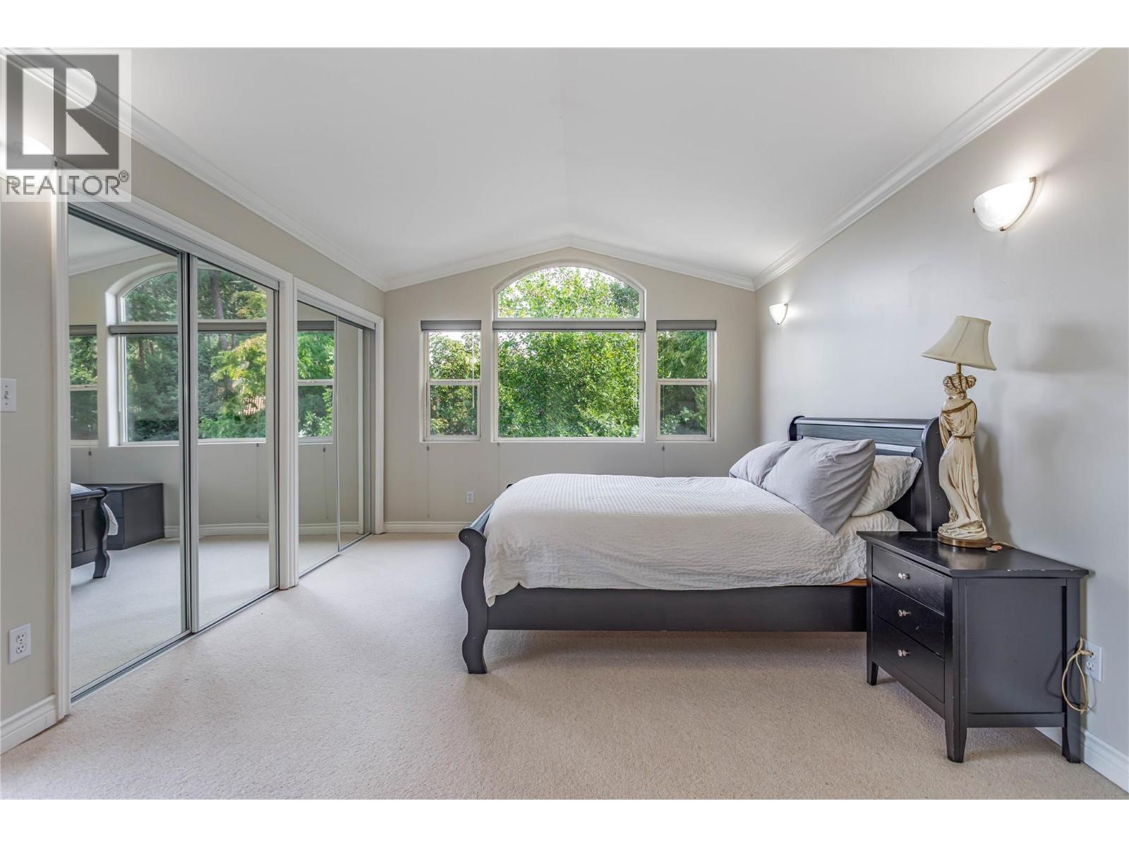 Picture for 311 Woodpark  Crescent https://www.cirrealty.ca/reb/bc/5/10365125_24.jpg