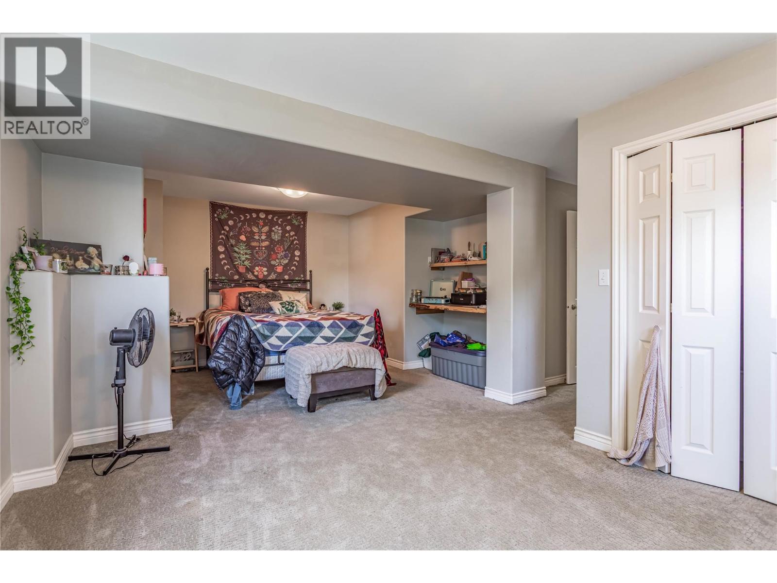 Picture for 311 Woodpark  Crescent https://www.cirrealty.ca/reb/bc/5/10365125_49.jpg