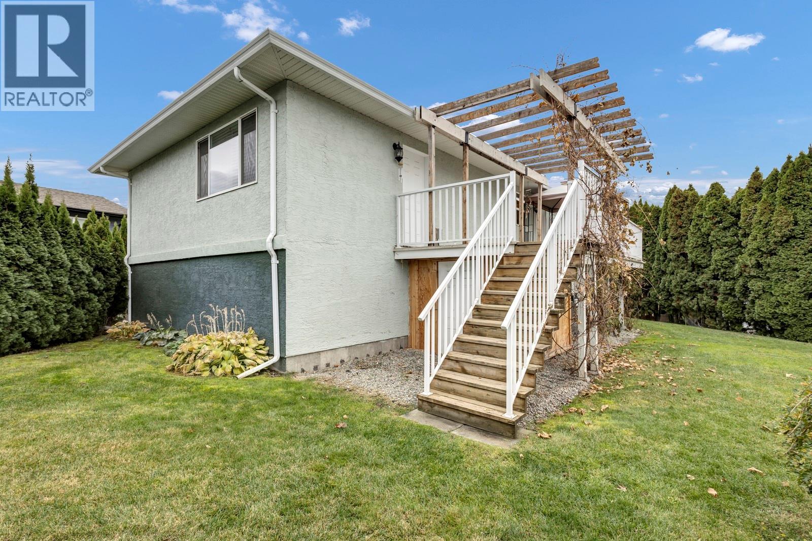 Picture for 202 Pearson  Road https://www.cirrealty.ca/reb/bc/5/10365135_13.jpg