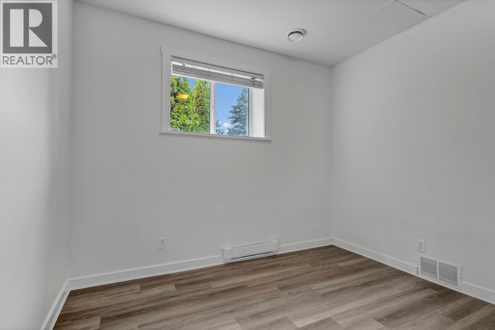 Picture for 202 Pearson  Road https://www.cirrealty.ca/reb/bc/5/10365135_29.jpg