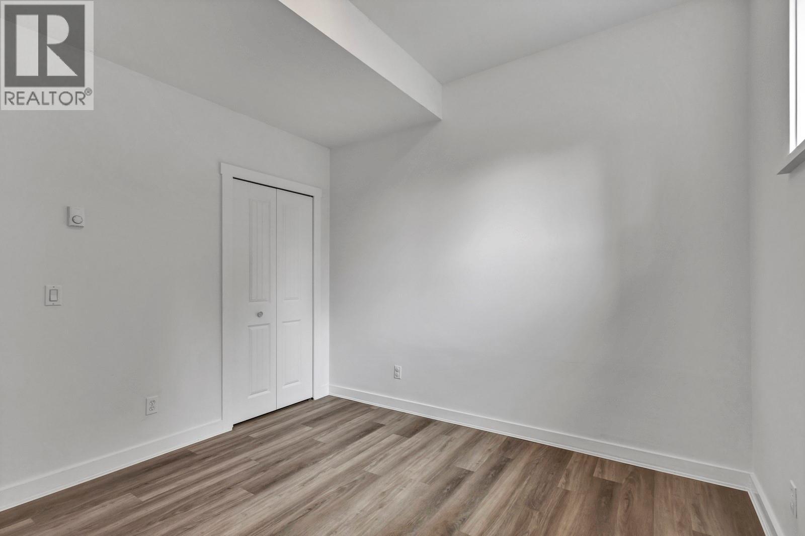 Picture for 202 Pearson  Road https://www.cirrealty.ca/reb/bc/5/10365135_30.jpg