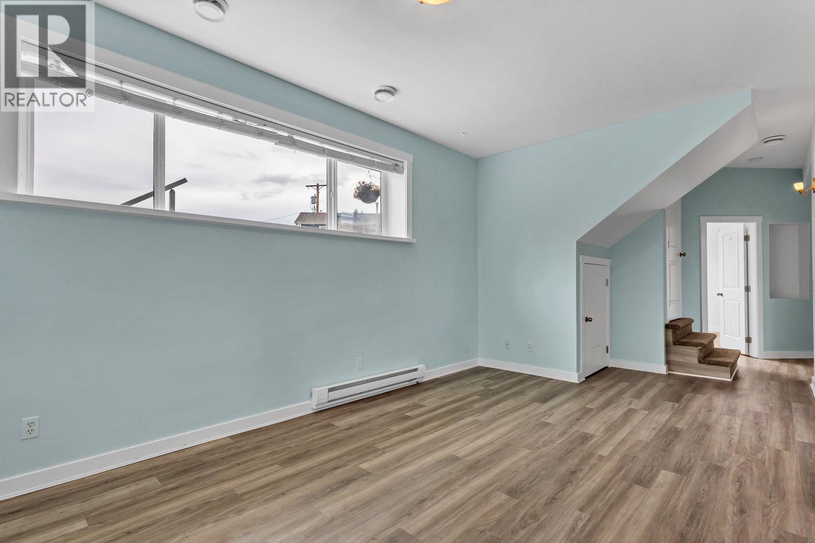 Picture for 202 Pearson  Road https://www.cirrealty.ca/reb/bc/5/10365135_36.jpg