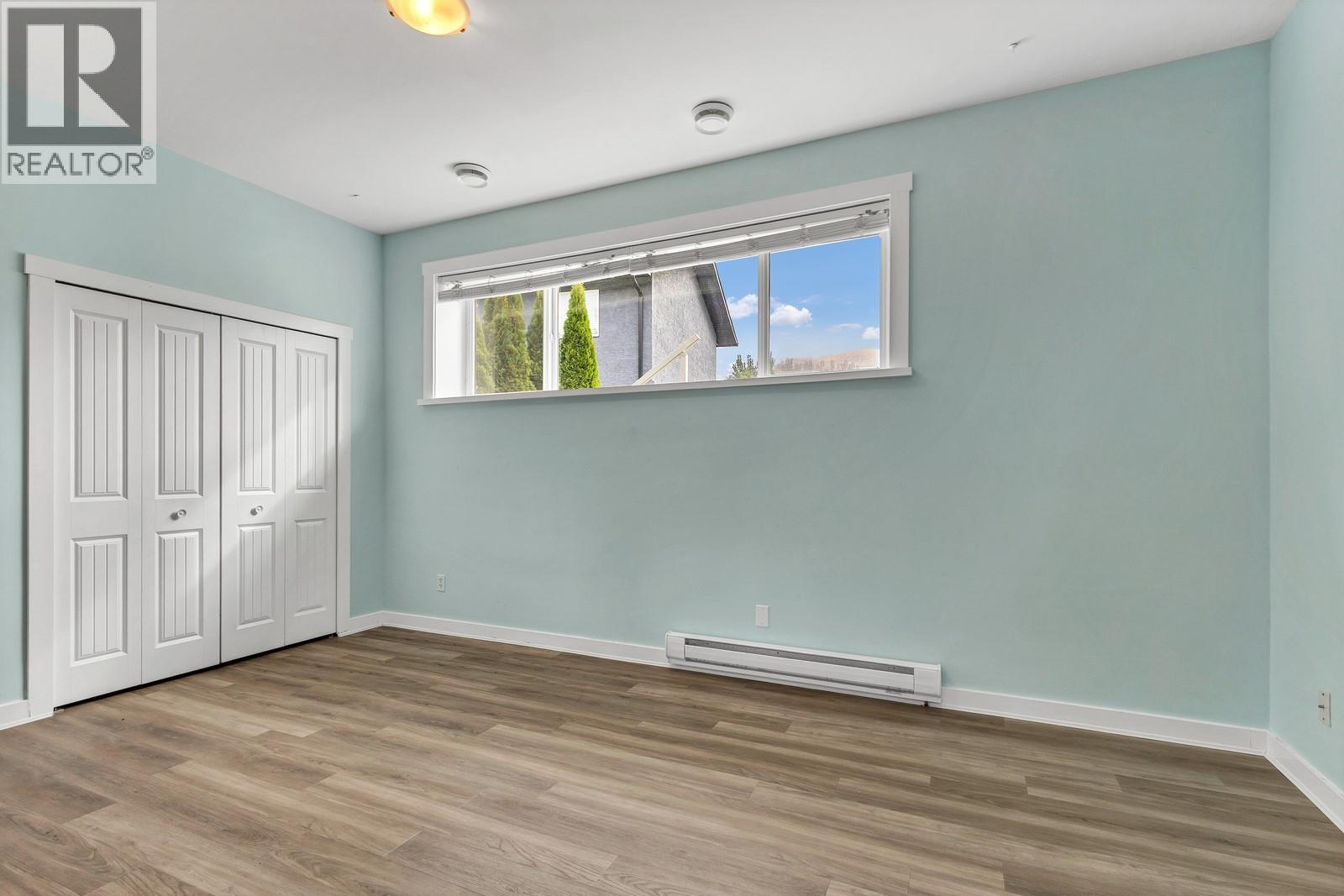 Picture for 202 Pearson  Road https://www.cirrealty.ca/reb/bc/5/10365135_37.jpg