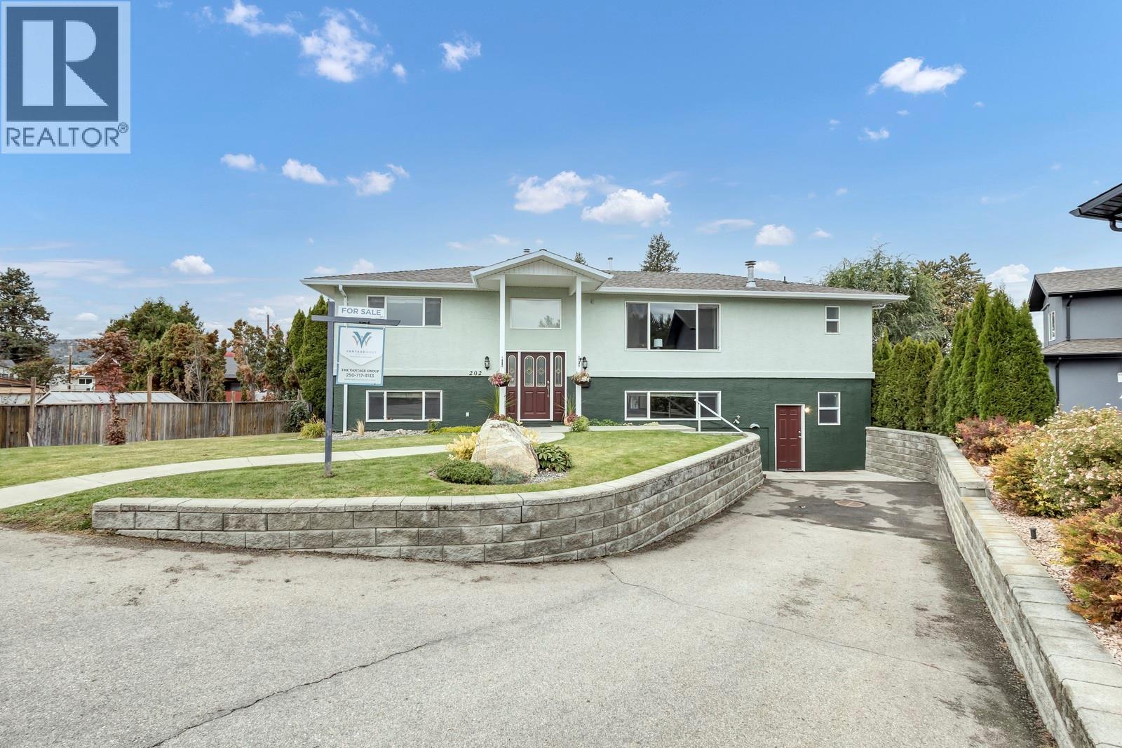 Picture for 202 Pearson  Road https://www.cirrealty.ca/reb/bc/5/10365135_45.jpg