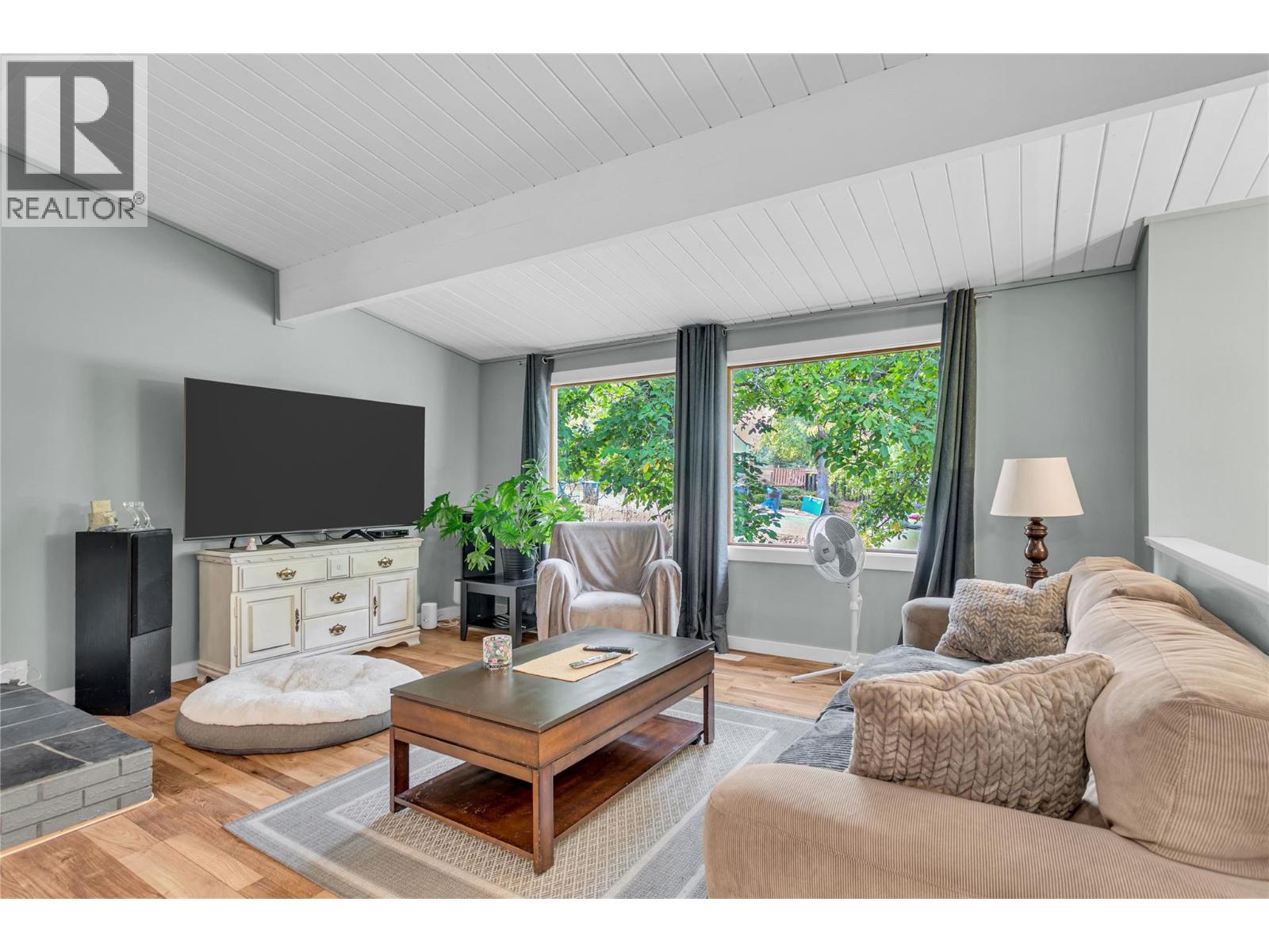 Picture for 1415 Highland  DriveS