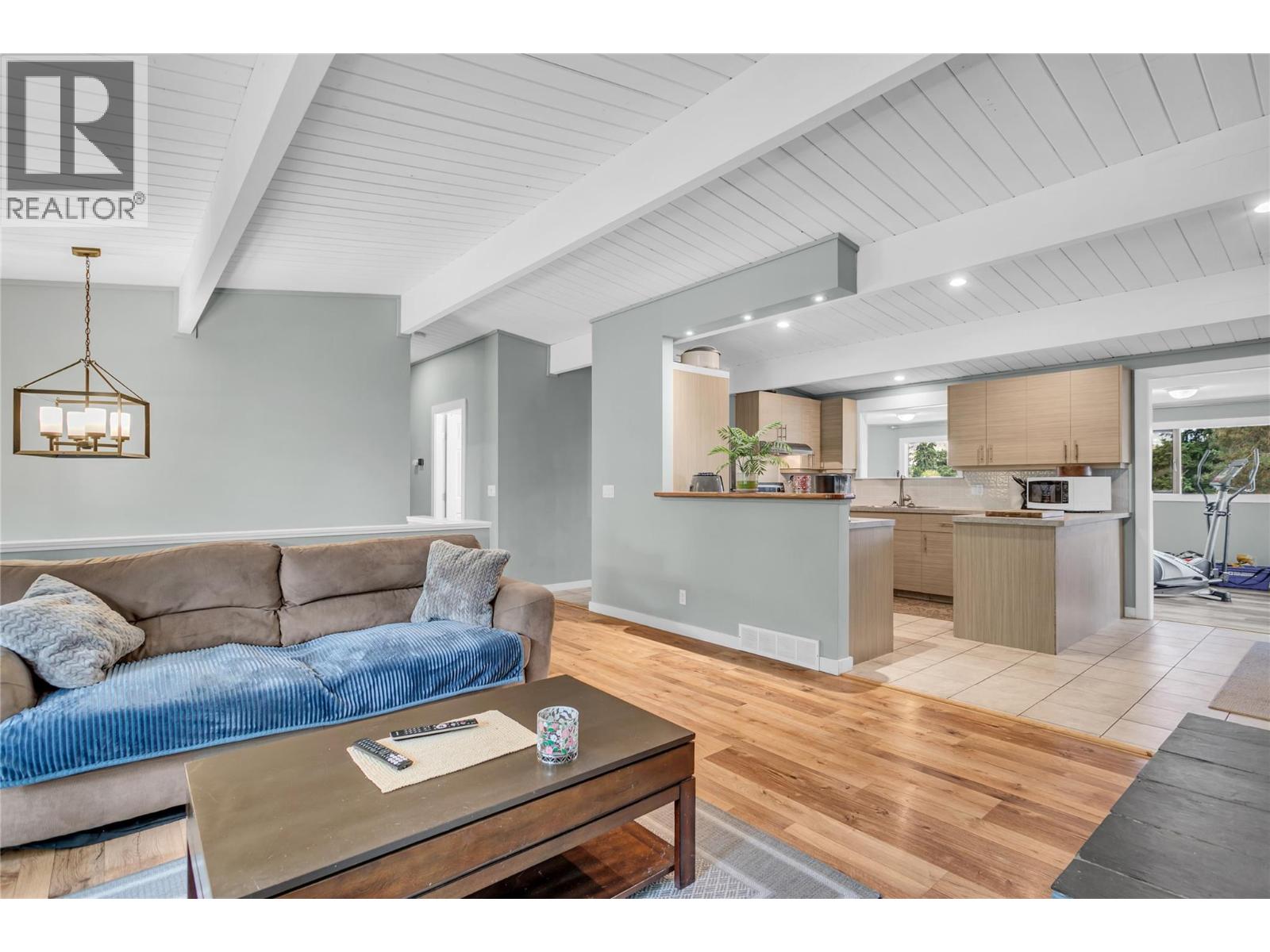 Picture for 1415 Highland  DriveS