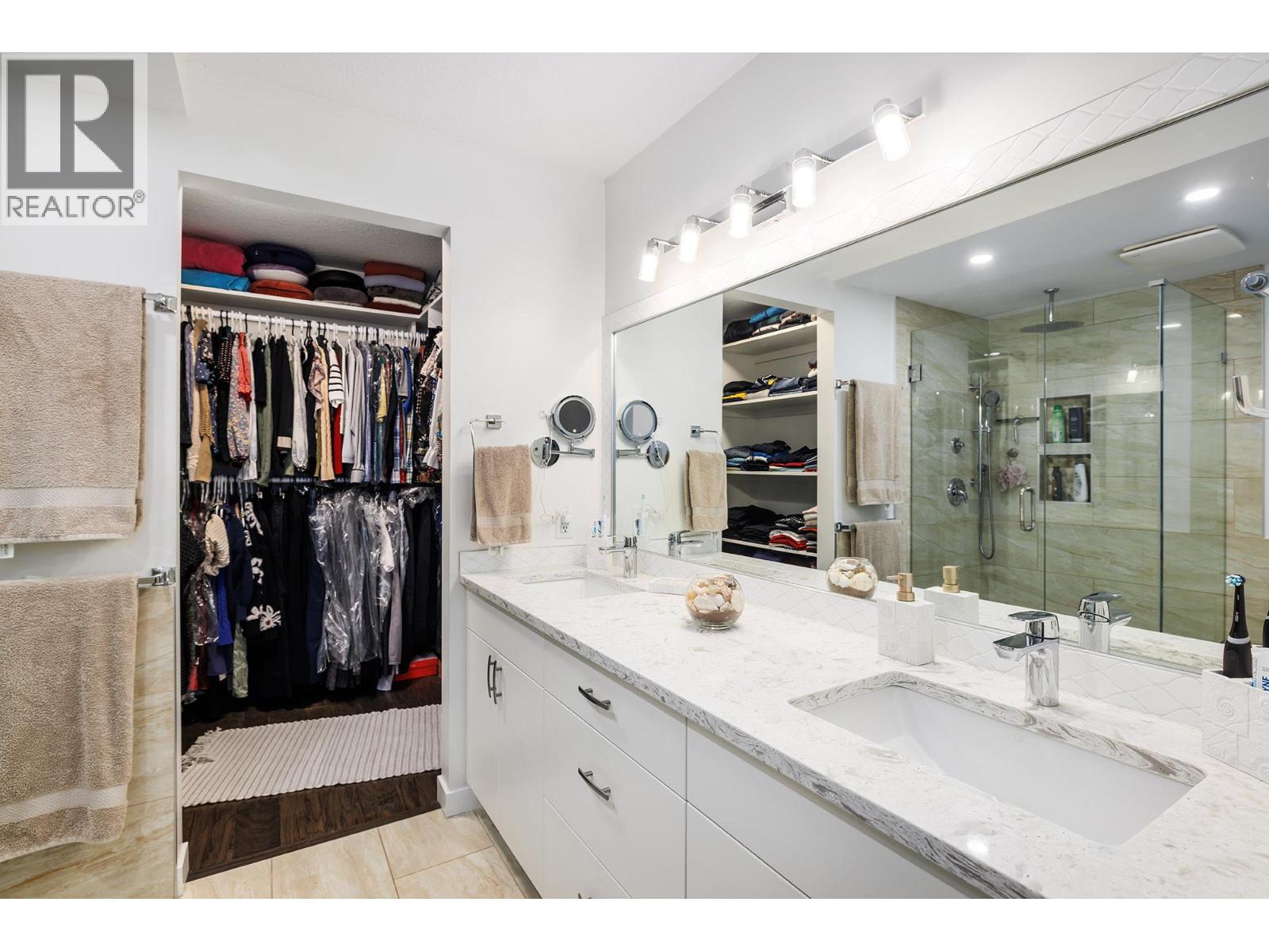 Picture for Unit #31, 3370 Casorso  Road https://www.cirrealty.ca/reb/bc/5/10365355_14.jpg