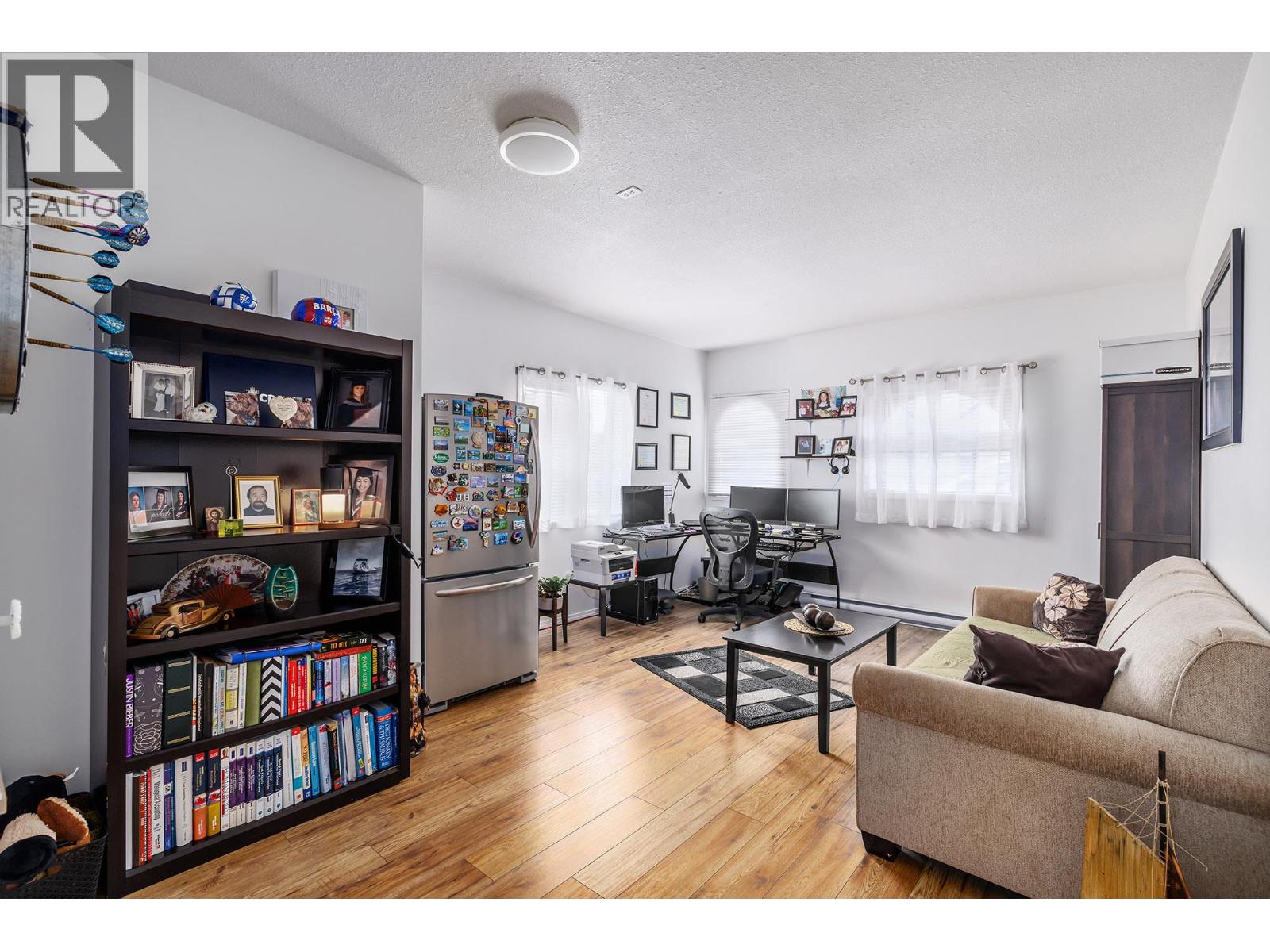 Picture for Unit #31, 3370 Casorso  Road https://www.cirrealty.ca/reb/bc/5/10365355_17.jpg