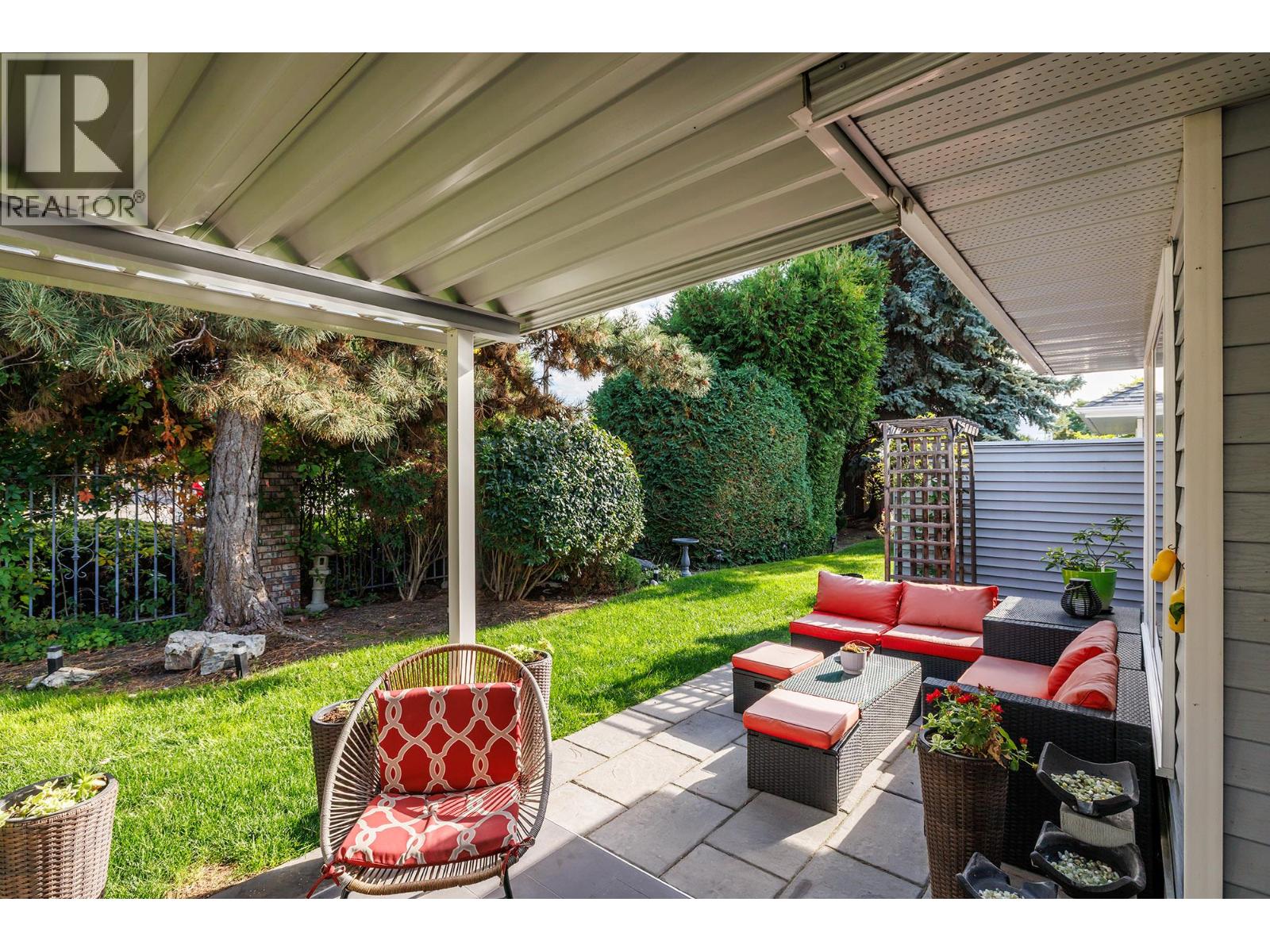 Picture for Unit #31, 3370 Casorso  Road https://www.cirrealty.ca/reb/bc/5/10365355_21.jpg