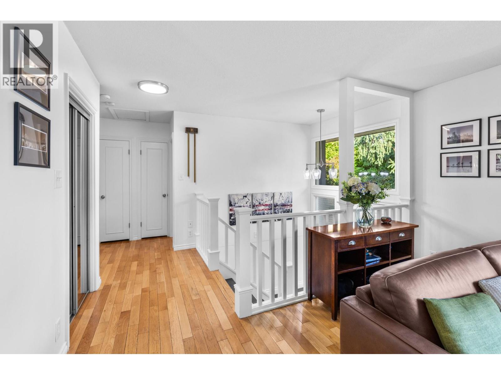 Picture for 1112 Pinecrest  Lane