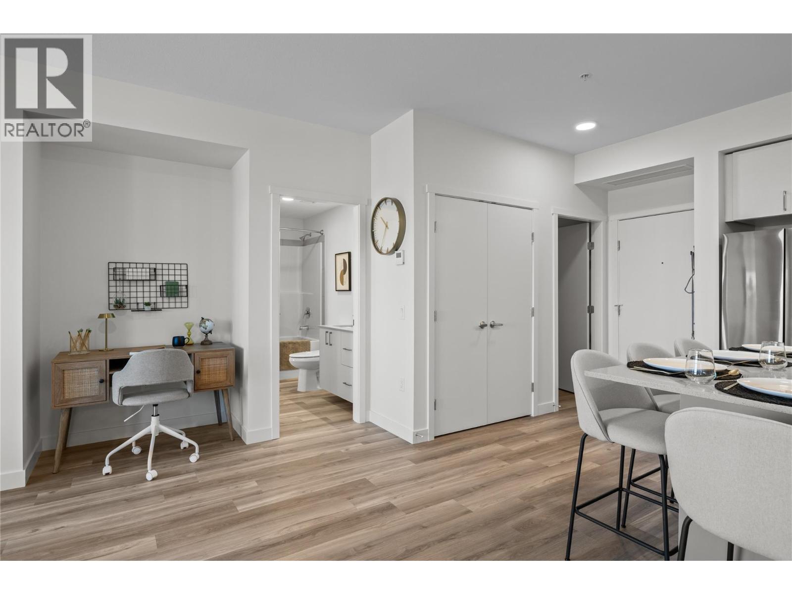 Picture for Unit #310, 1111 Frost  Road https://www.cirrealty.ca/reb/bc/5/10365655_12.jpg