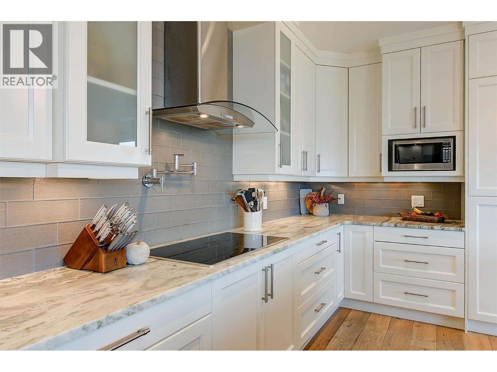 Picture for 738 Highpointe  Drive https://www.cirrealty.ca/reb/bc/5/10365685_13.jpg