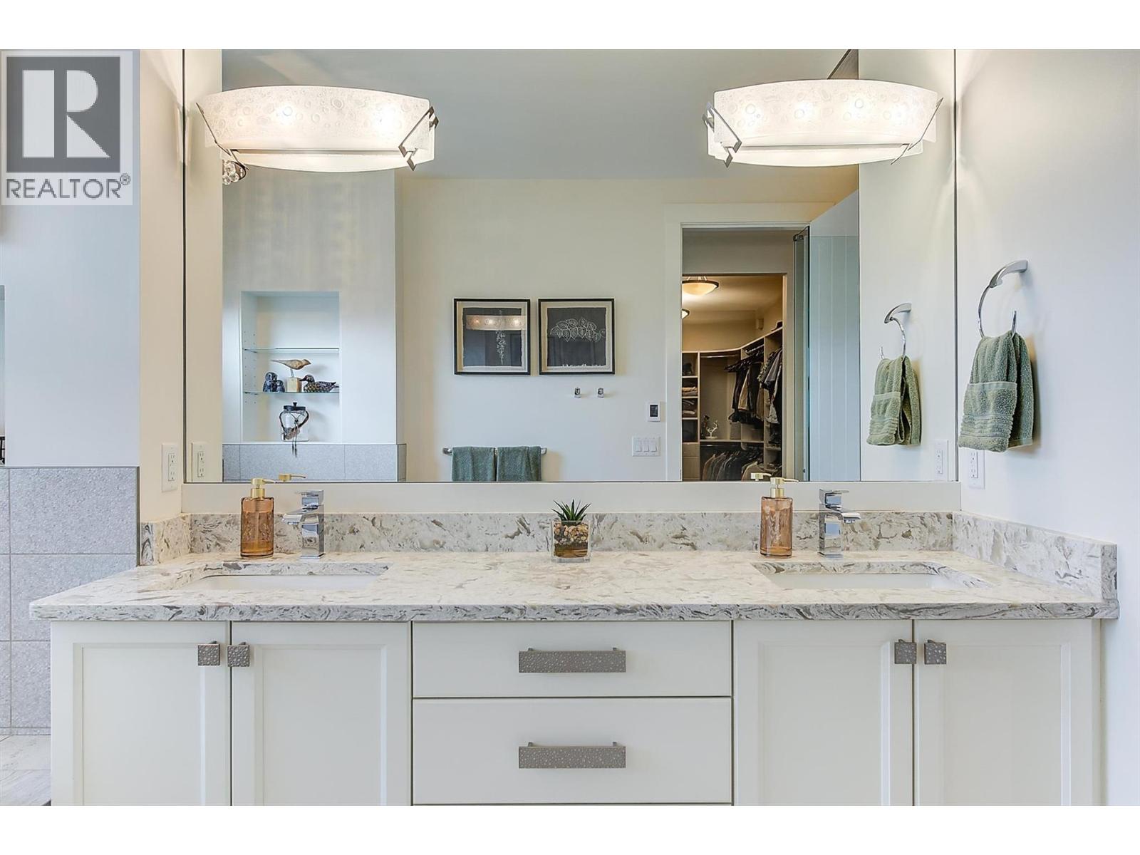 Picture for 738 Highpointe  Drive https://www.cirrealty.ca/reb/bc/5/10365685_33.jpg