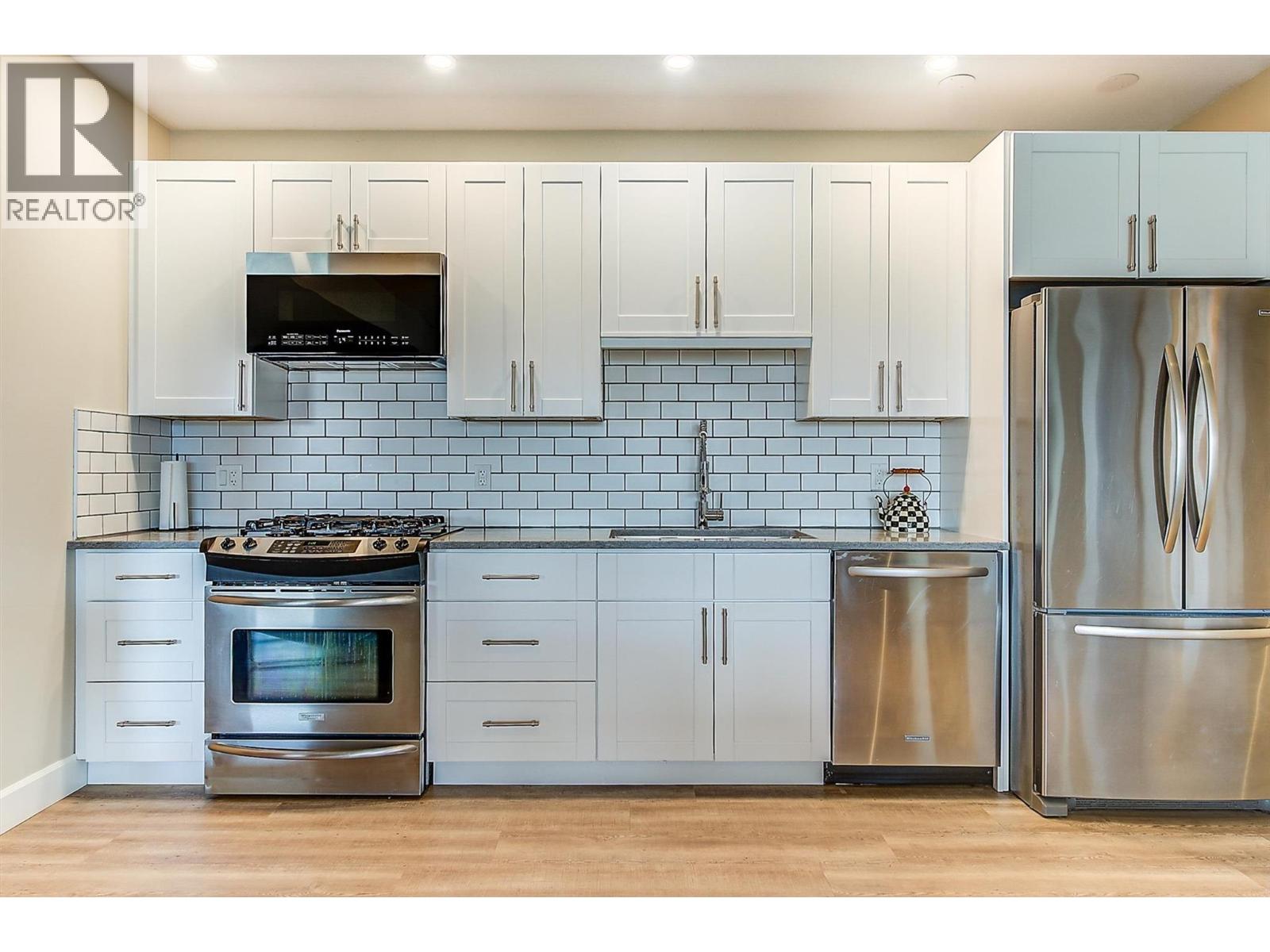 Picture for 738 Highpointe  Drive https://www.cirrealty.ca/reb/bc/5/10365685_49.jpg