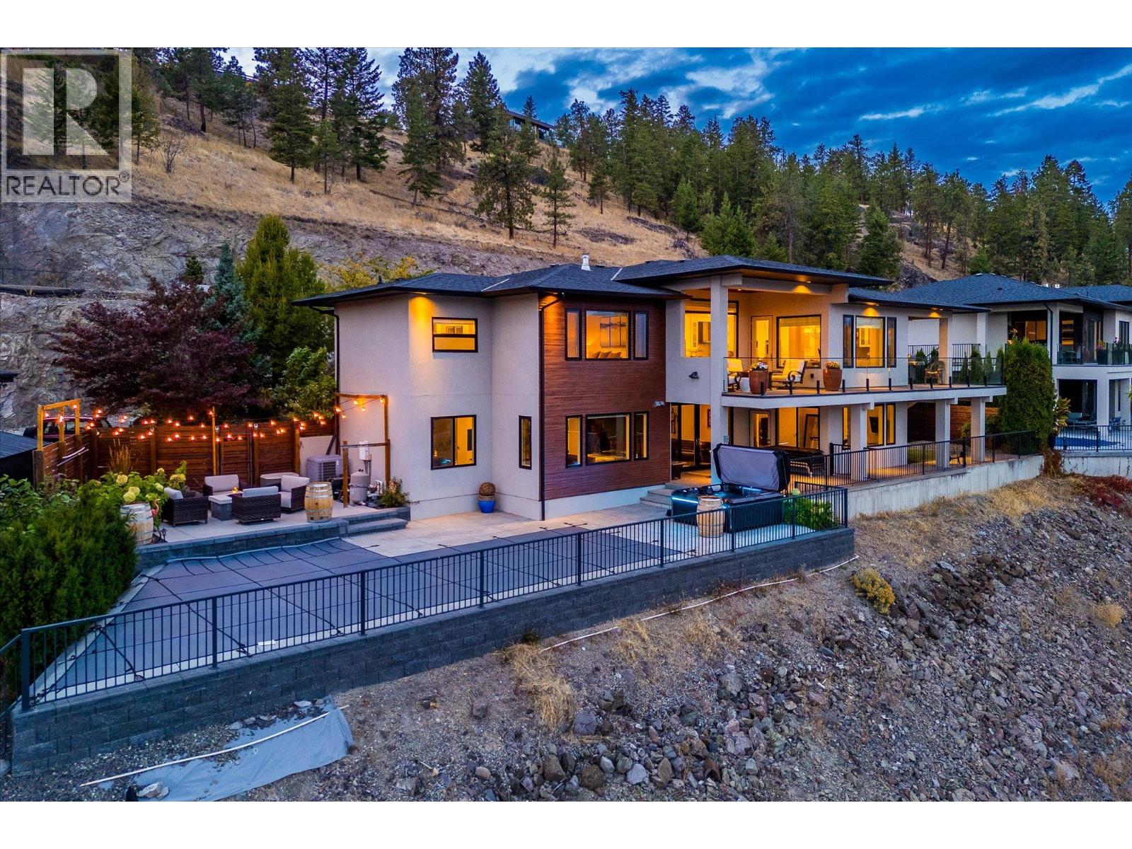 Picture for 738 Highpointe  Drive https://www.cirrealty.ca/reb/bc/5/10365685_70.jpg