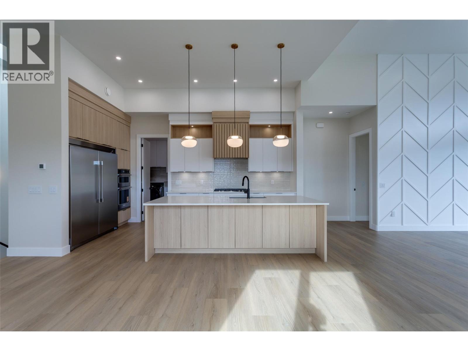 Picture for 1123 Greenock  Court https://www.cirrealty.ca/reb/bc/5/10365725_14.jpg