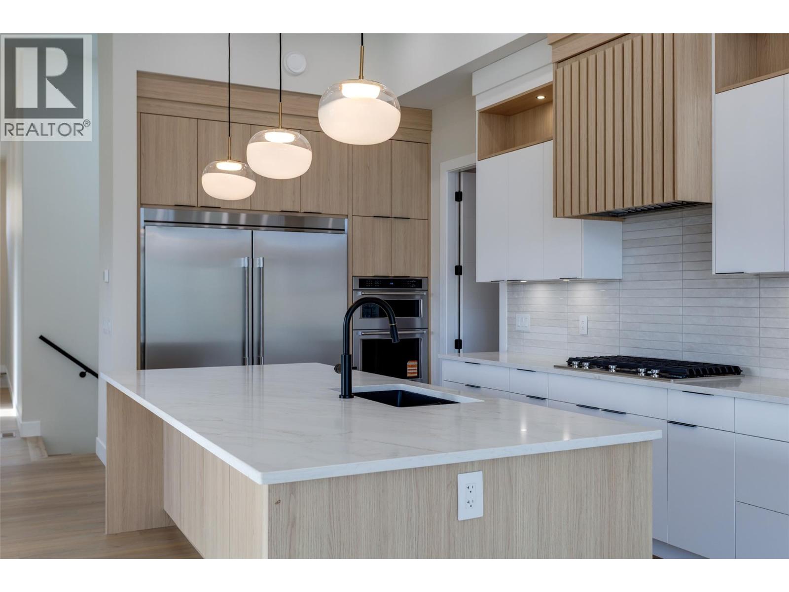 Picture for 1123 Greenock  Court https://www.cirrealty.ca/reb/bc/5/10365725_16.jpg