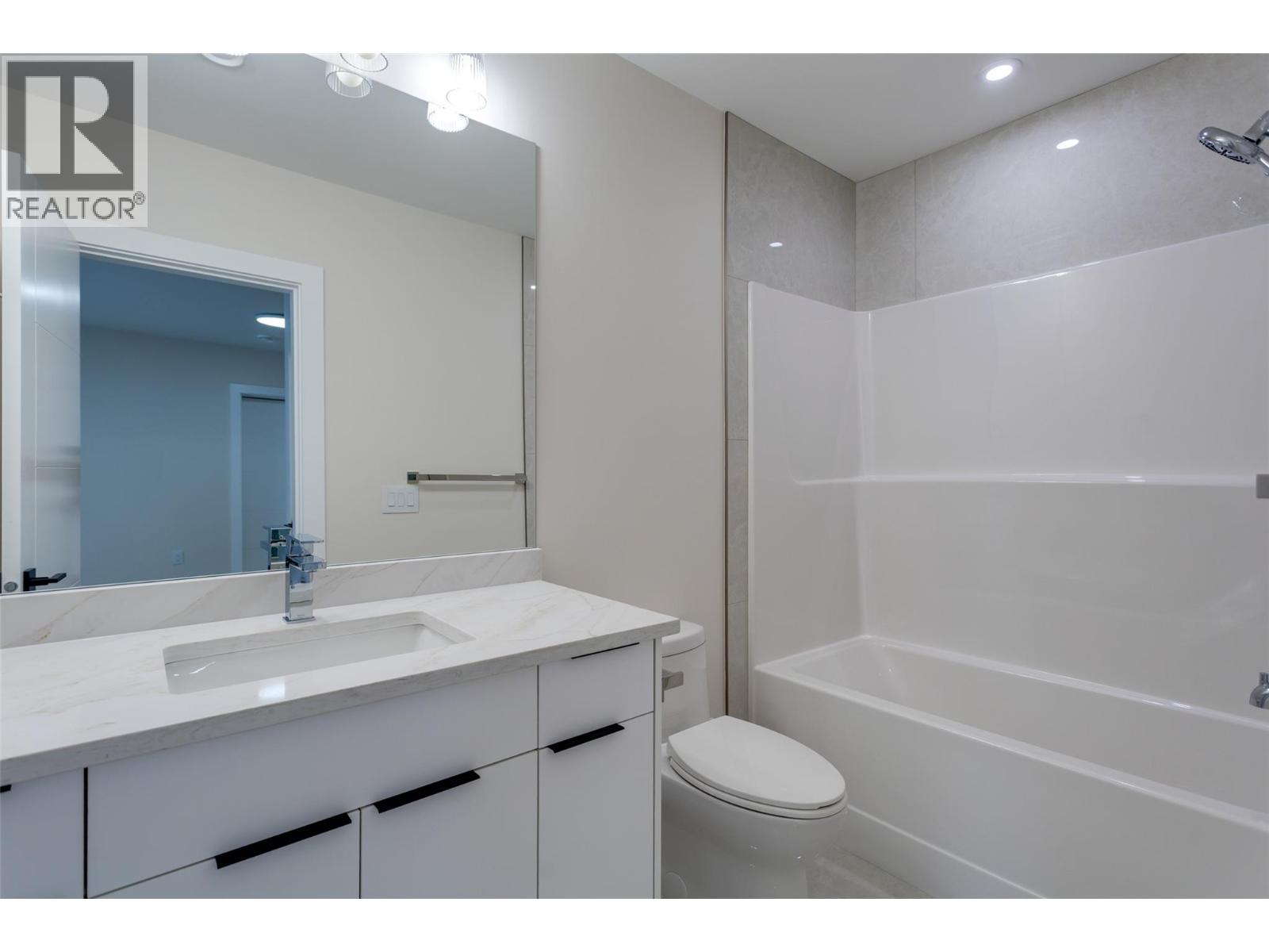 Picture for 1123 Greenock  Court https://www.cirrealty.ca/reb/bc/5/10365725_58.jpg