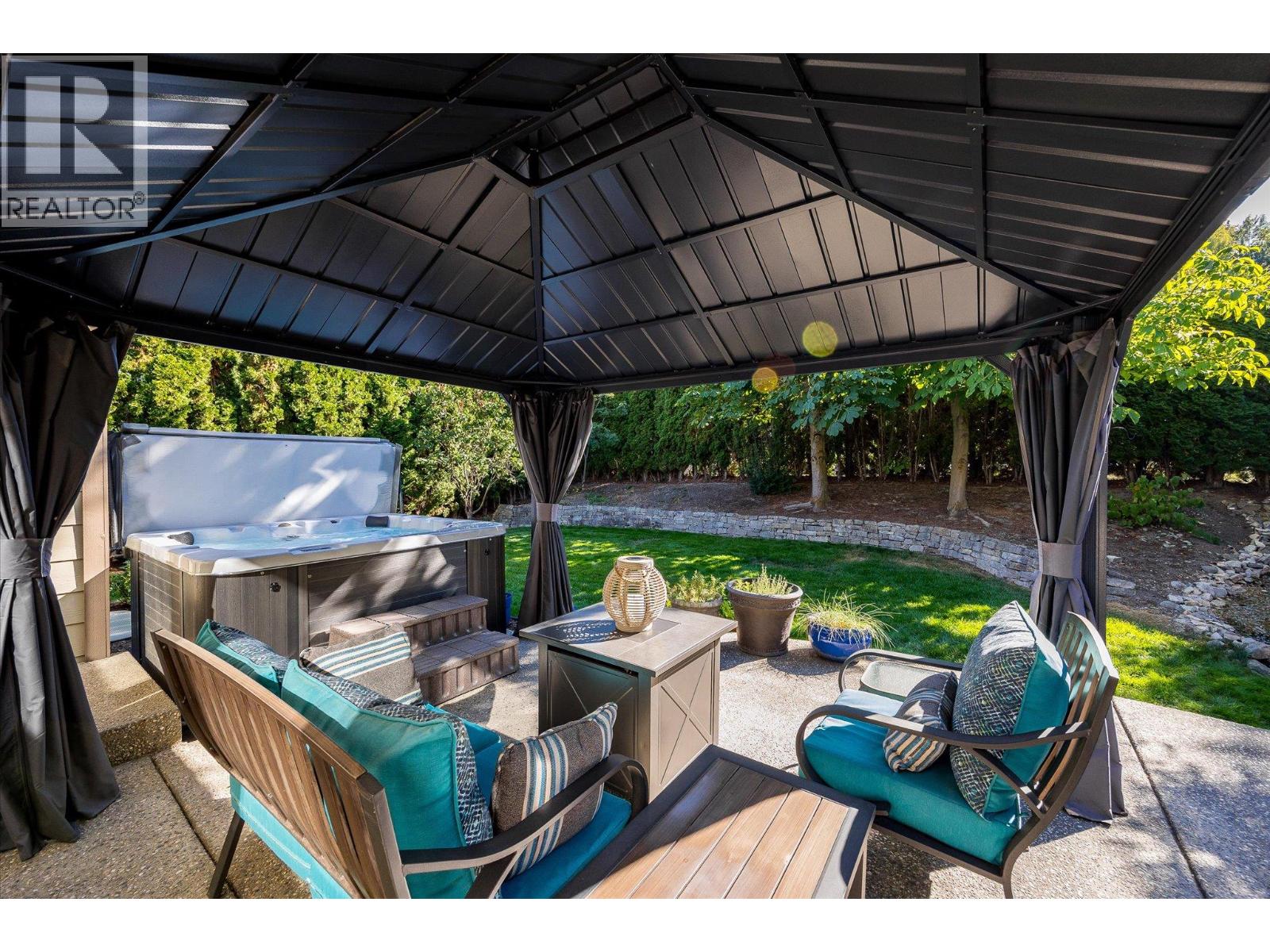 Picture for 607 Quarry  Avenue https://www.cirrealty.ca/reb/bc/5/10365765_18.jpg