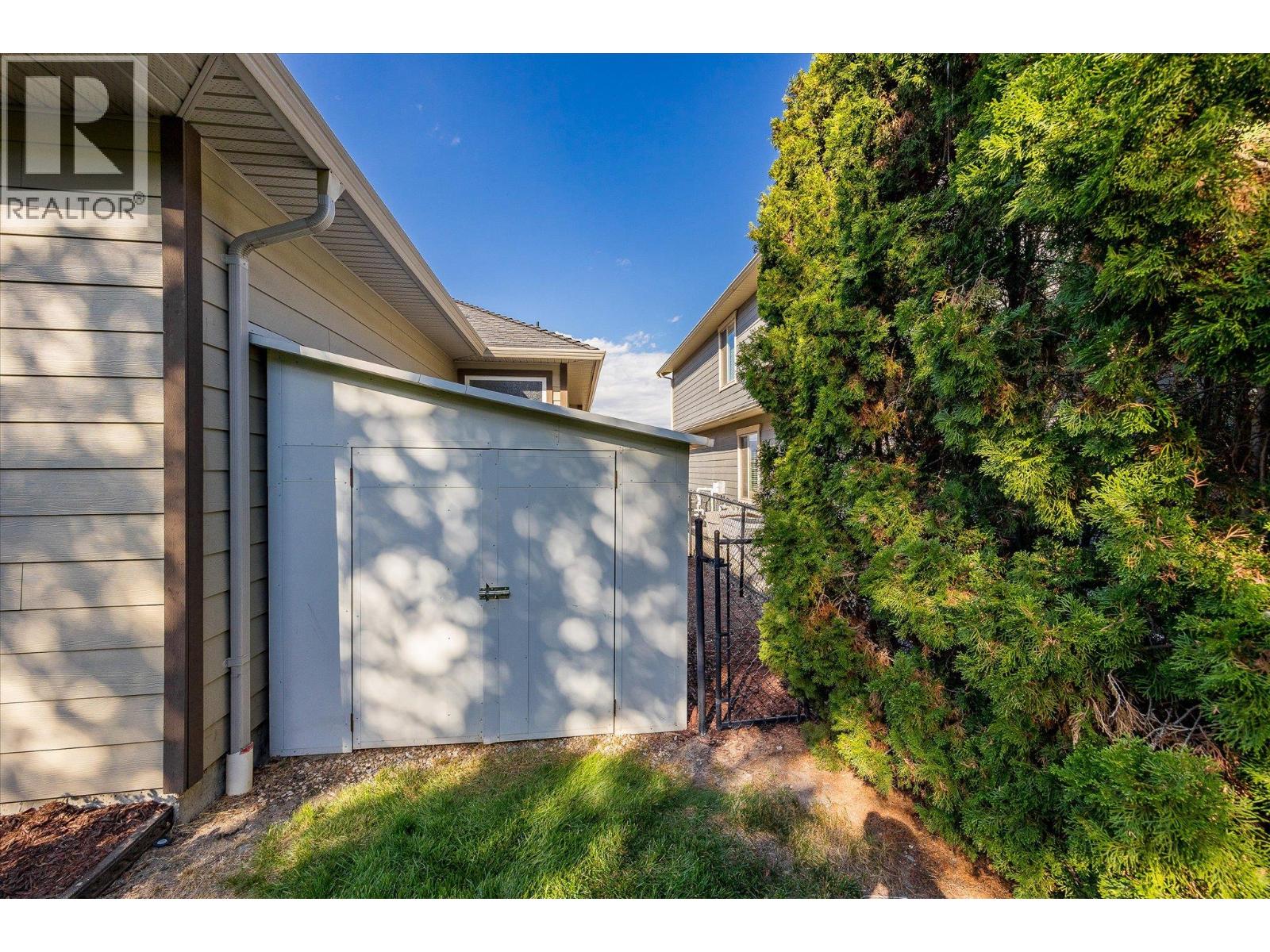 Picture for 607 Quarry  Avenue https://www.cirrealty.ca/reb/bc/5/10365765_24.jpg