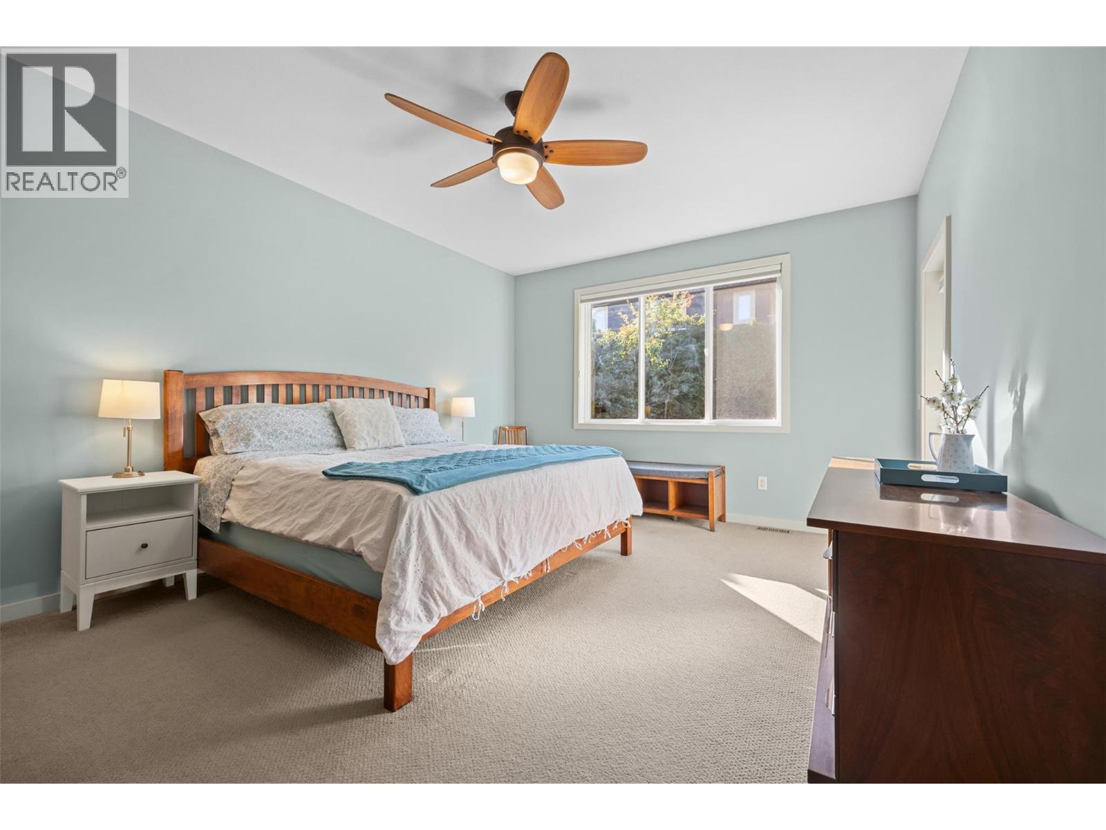 Picture for 607 Quarry  Avenue https://www.cirrealty.ca/reb/bc/5/10365765_26.jpg