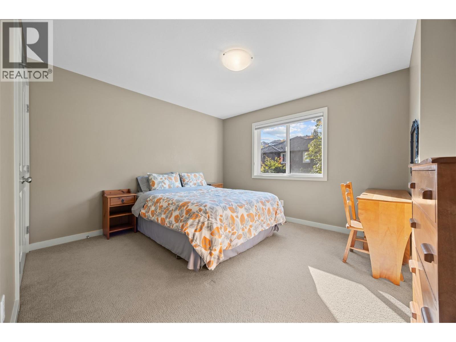 Picture for 607 Quarry  Avenue https://www.cirrealty.ca/reb/bc/5/10365765_44.jpg