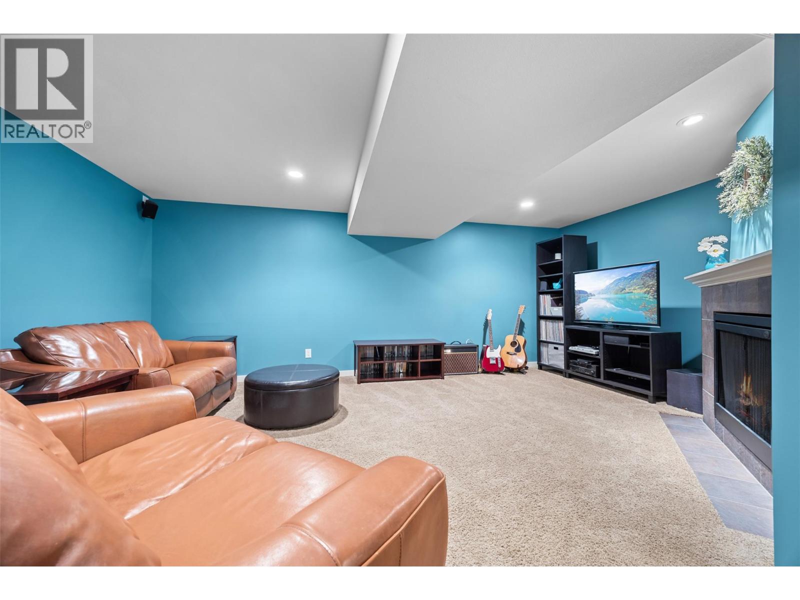 Picture for 607 Quarry  Avenue https://www.cirrealty.ca/reb/bc/5/10365765_46.jpg