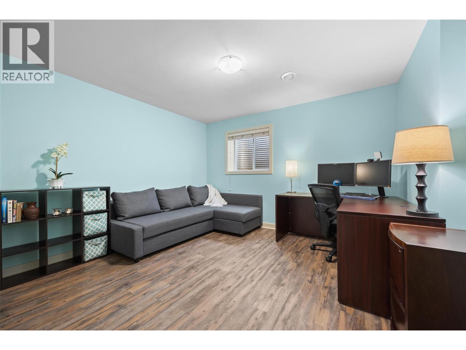 Picture for 607 Quarry  Avenue https://www.cirrealty.ca/reb/bc/5/10365765_48.jpg