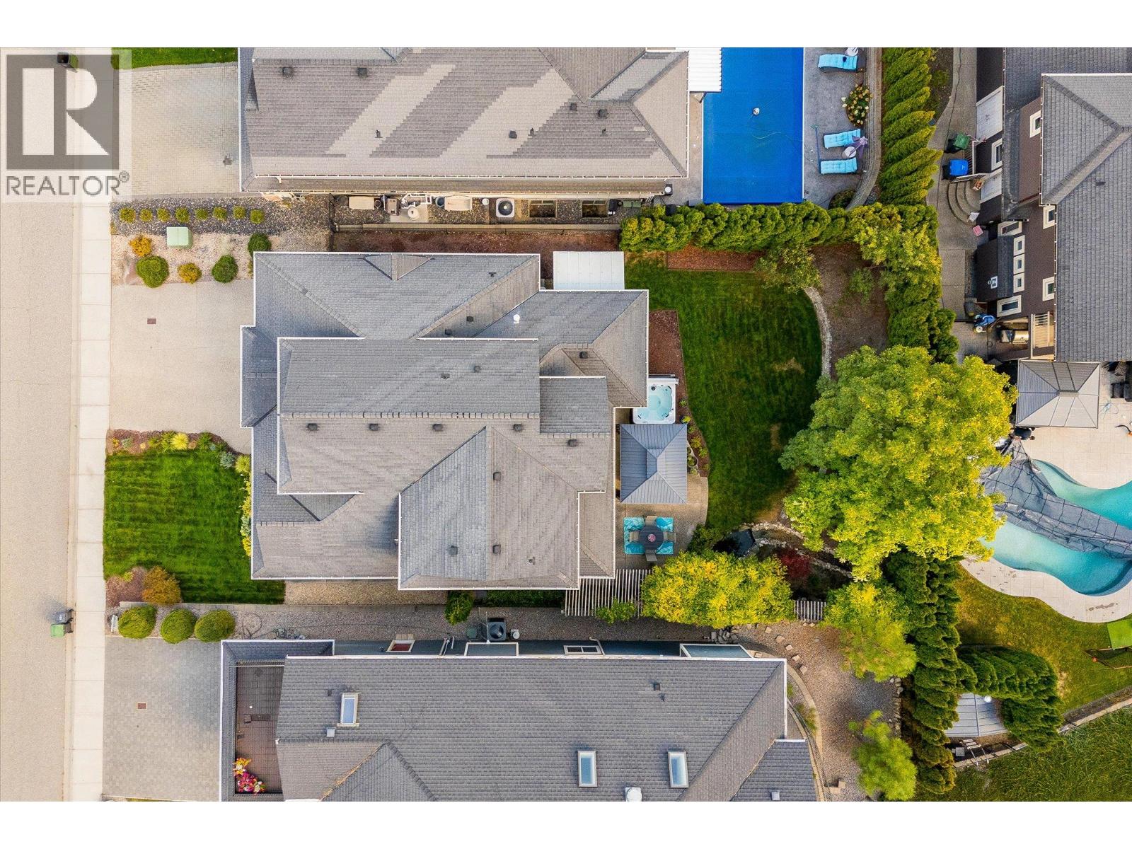 Picture for 607 Quarry  Avenue https://www.cirrealty.ca/reb/bc/5/10365765_58.jpg