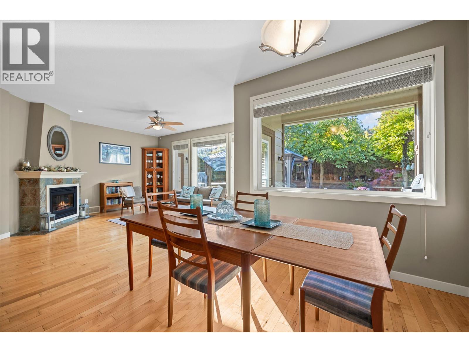 Picture for 607 Quarry  Avenue https://www.cirrealty.ca/reb/bc/5/10365765_7.jpg