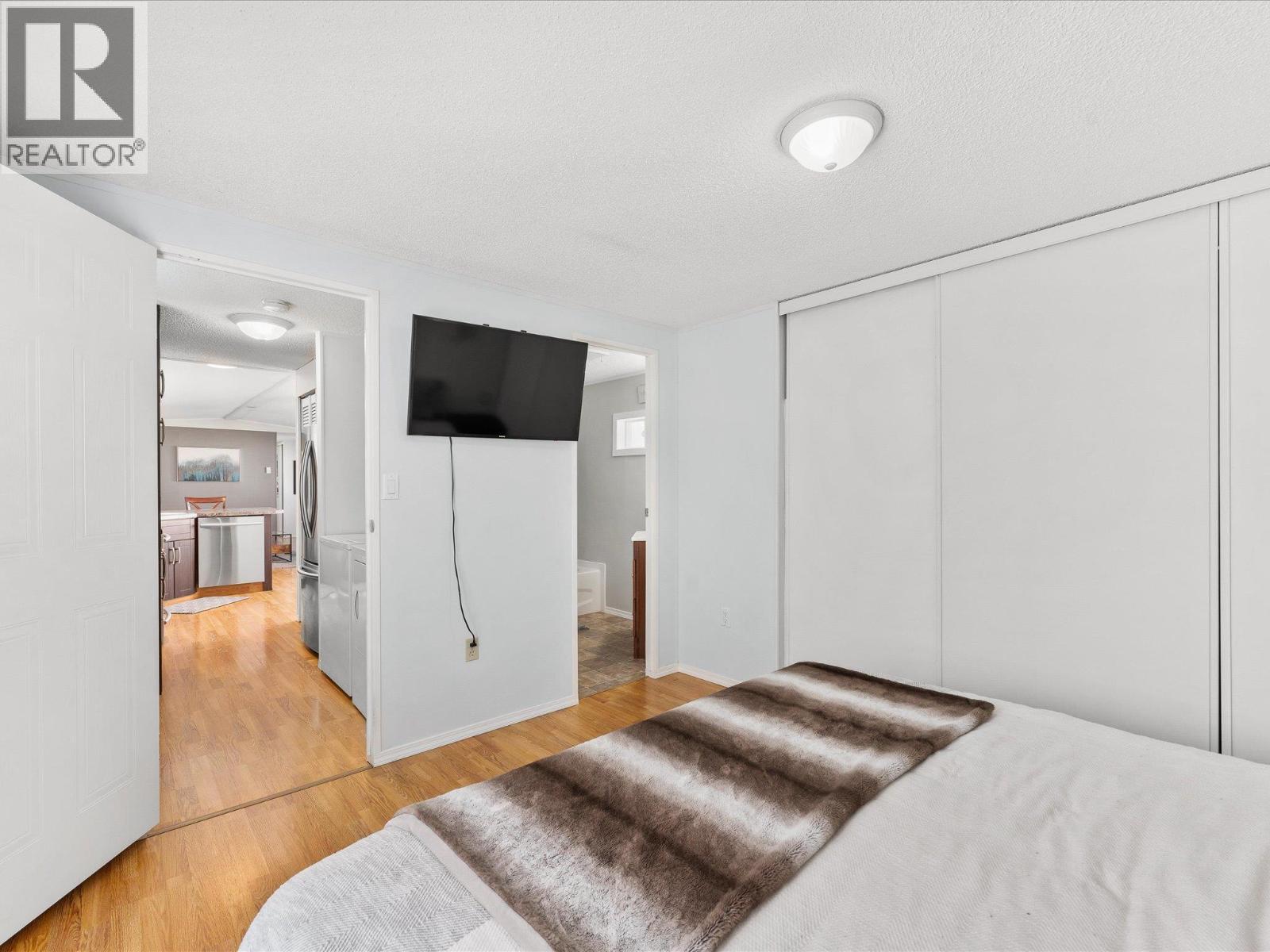 Picture for Unit #9, 610 Katherine  Road https://www.cirrealty.ca/reb/bc/5/10365905_15.jpg