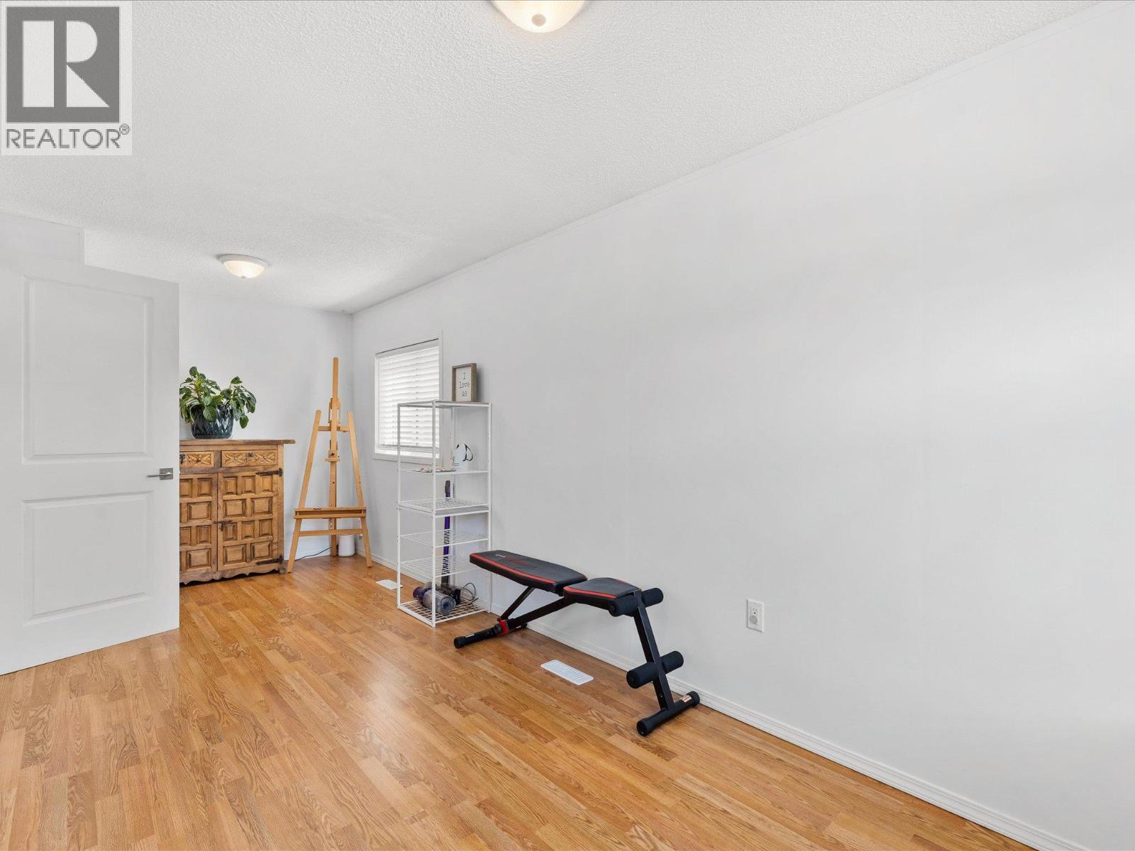 Picture for Unit #9, 610 Katherine  Road https://www.cirrealty.ca/reb/bc/5/10365905_18.jpg