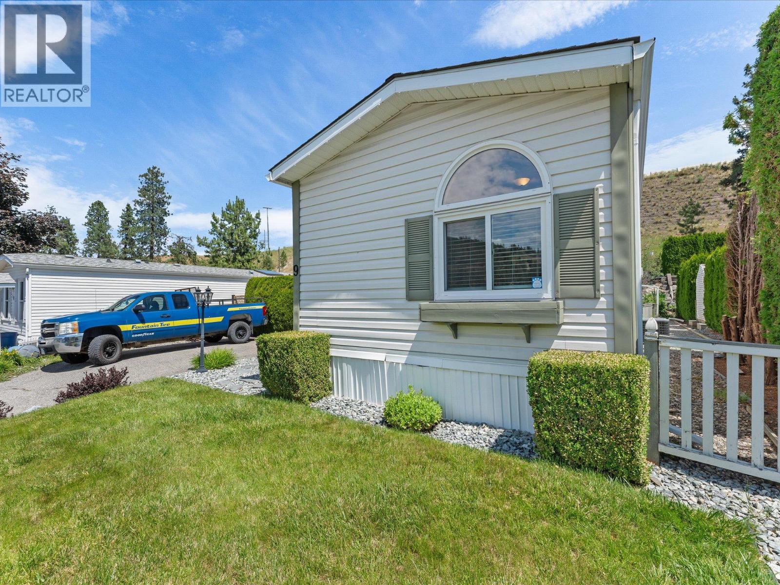 Picture for Unit #9, 610 Katherine  Road https://www.cirrealty.ca/reb/bc/5/10365905_25.jpg