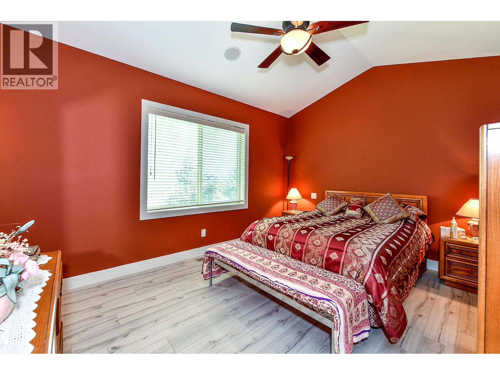 Picture for Unit #8, 2450 Selkirk  Drive https://www.cirrealty.ca/reb/bc/5/10365945_21.jpg