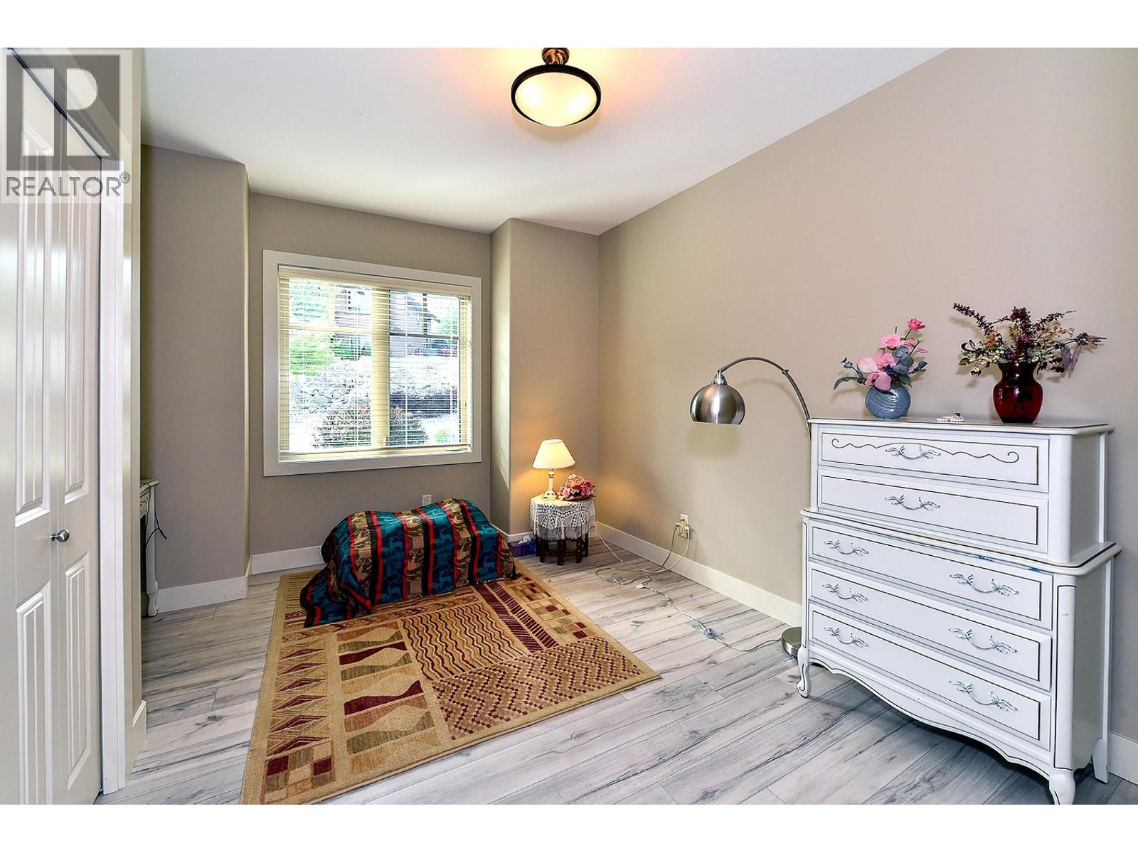 Picture for Unit #8, 2450 Selkirk  Drive https://www.cirrealty.ca/reb/bc/5/10365945_7.jpg