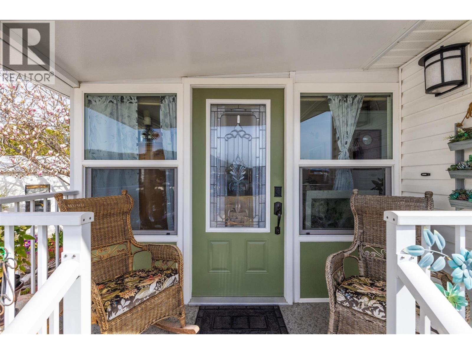 Picture for Unit #348, 415 Commonwealth  Road https://www.cirrealty.ca/reb/bc/5/10366045_14.jpg