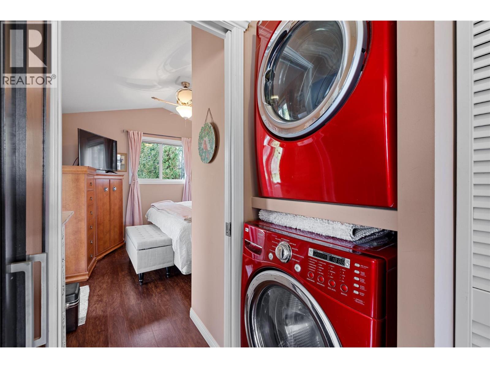 Picture for Unit #348, 415 Commonwealth  Road https://www.cirrealty.ca/reb/bc/5/10366045_33.jpg