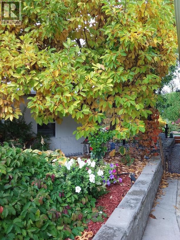 Picture for Unit #348, 415 Commonwealth  Road https://www.cirrealty.ca/reb/bc/5/10366045_53.jpg