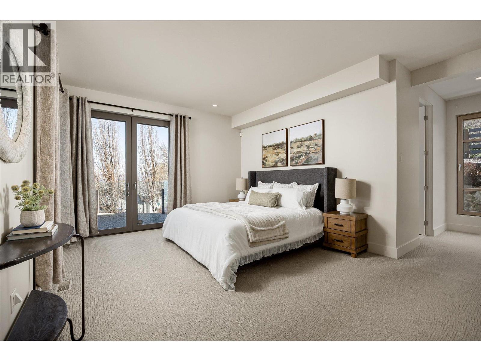 Picture for 5560 Lakeshore  Road https://www.cirrealty.ca/reb/bc/5/10366095_17.jpg