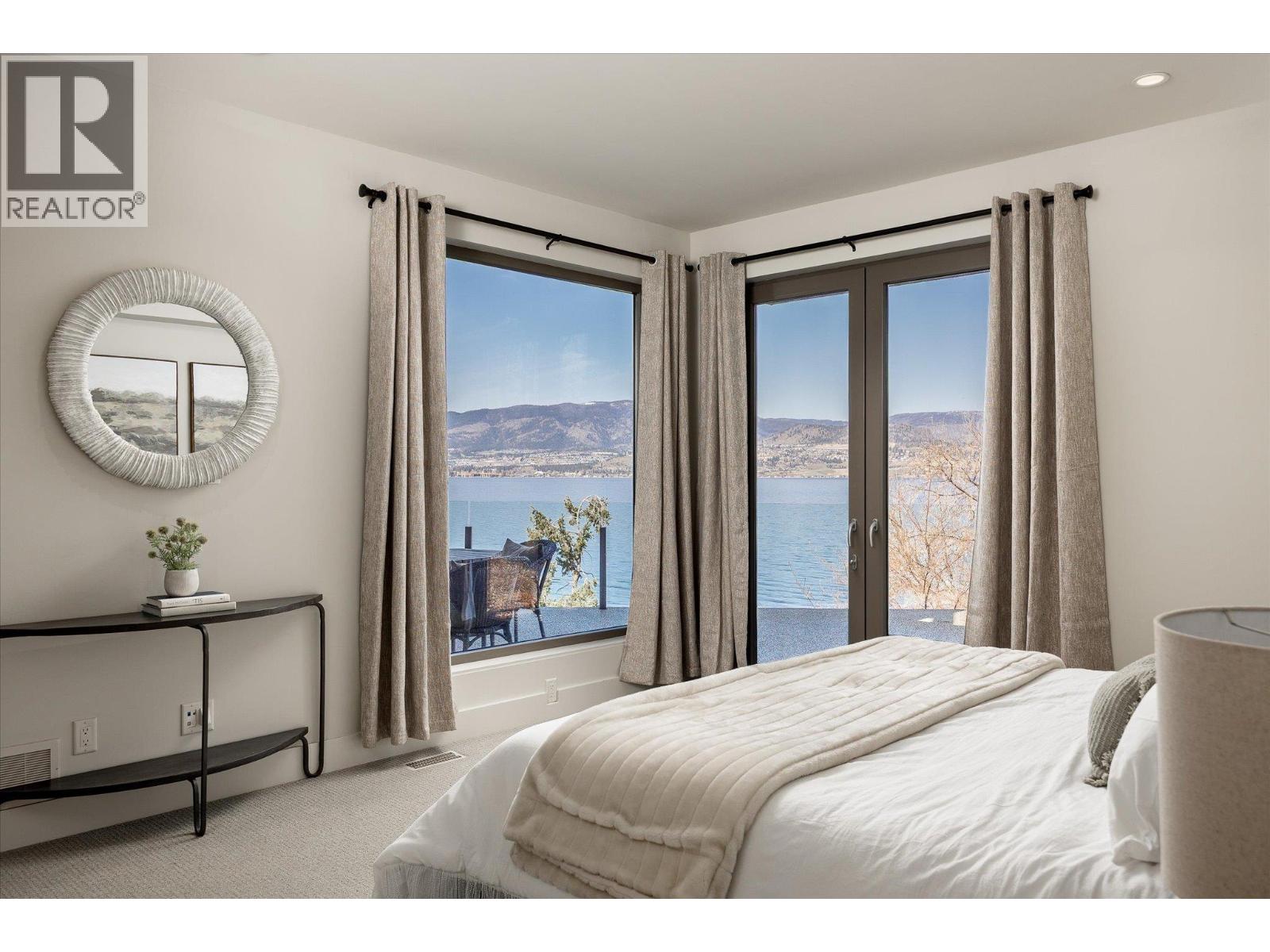 Picture for 5560 Lakeshore  Road https://www.cirrealty.ca/reb/bc/5/10366095_18.jpg