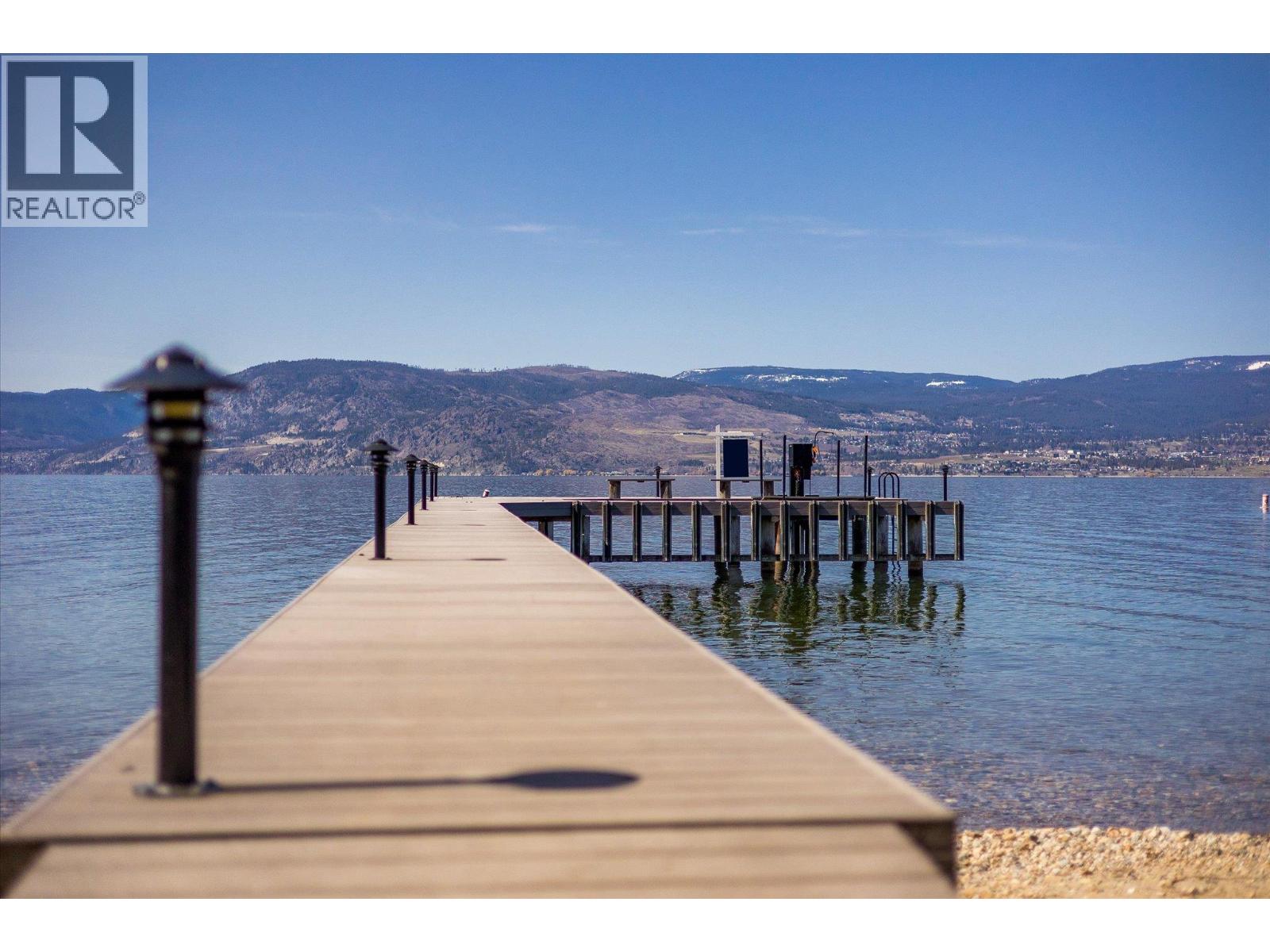 Picture for 5560 Lakeshore  Road https://www.cirrealty.ca/reb/bc/5/10366095_51.jpg