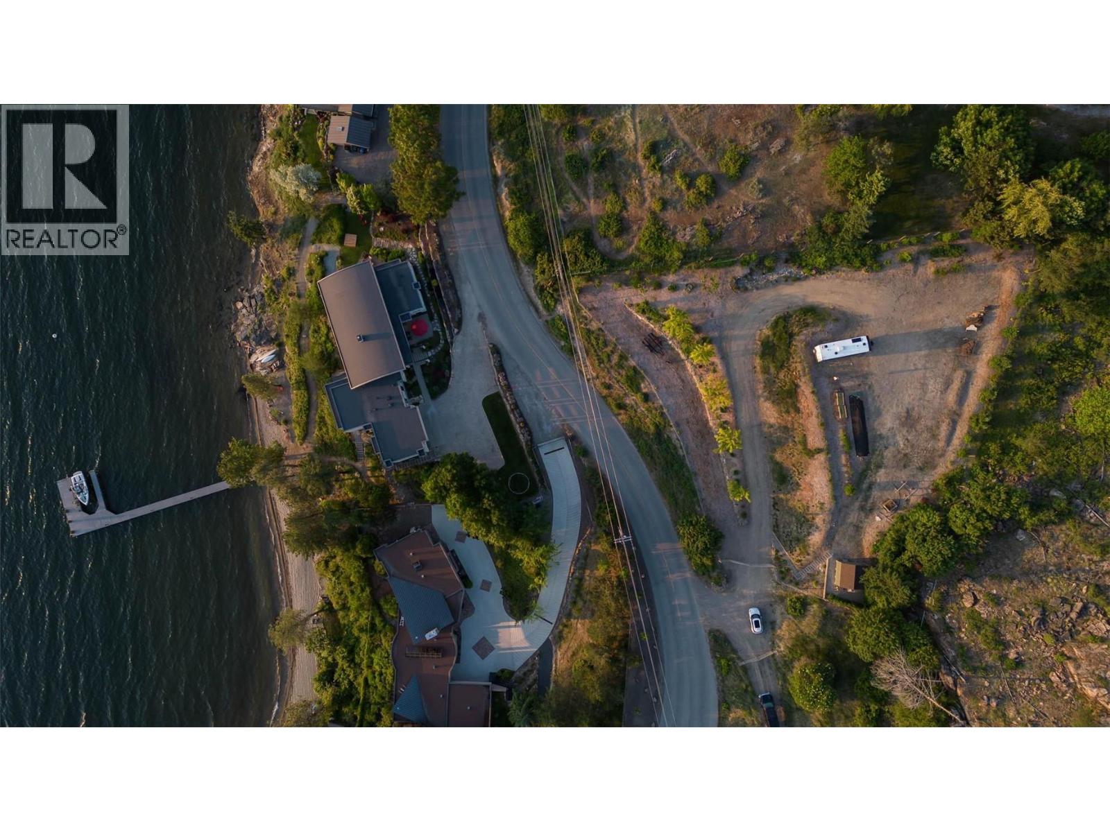 Picture for 5560 Lakeshore  Road https://www.cirrealty.ca/reb/bc/5/10366095_93.jpg