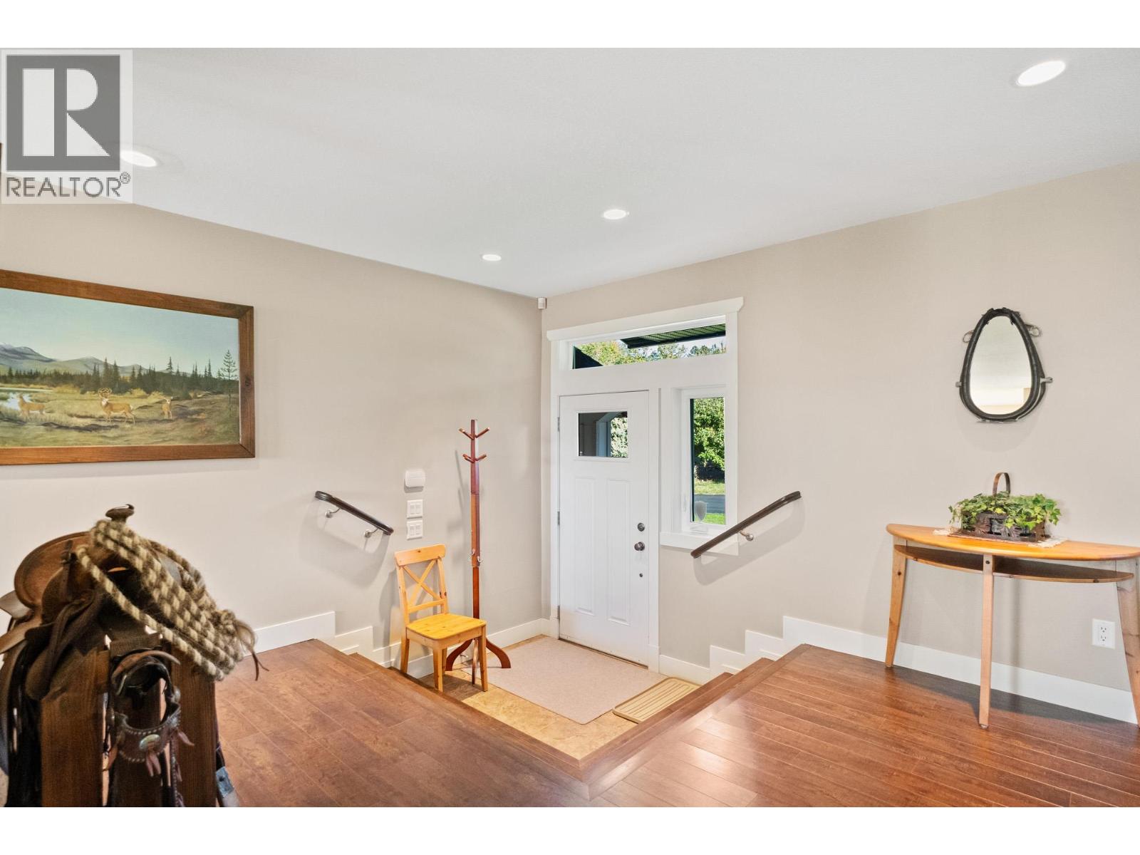 Picture for 3769 Spiers  Road https://www.cirrealty.ca/reb/bc/5/10366115_12.jpg