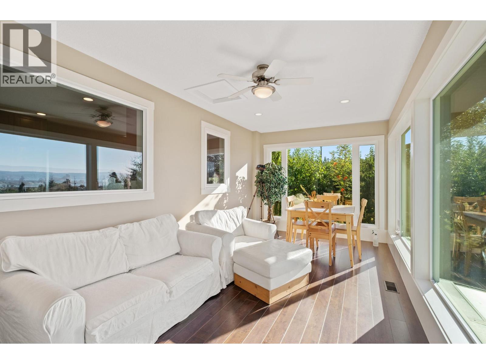 Picture for 3769 Spiers  Road https://www.cirrealty.ca/reb/bc/5/10366115_17.jpg