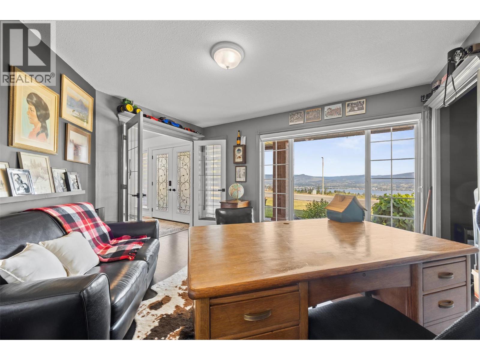 Picture for 3016 Lakeview Cove  Road https://www.cirrealty.ca/reb/bc/5/10366125_18.jpg