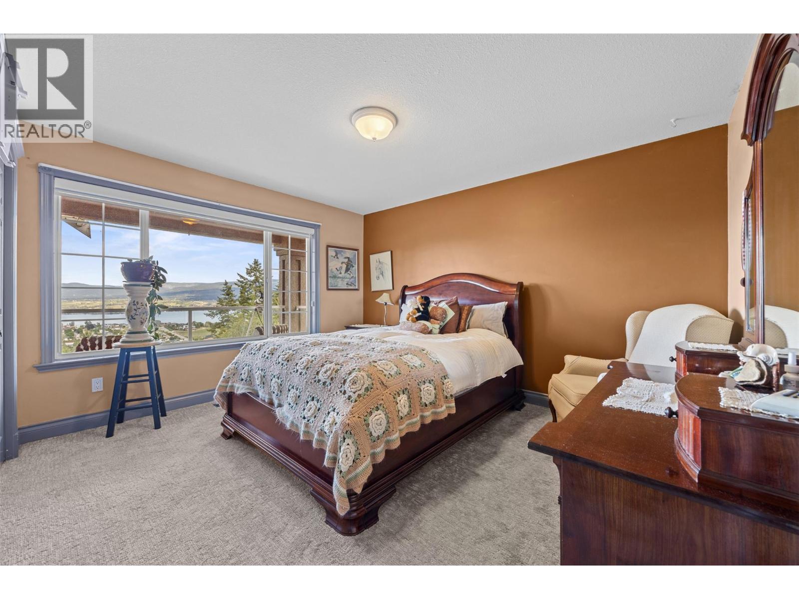 Picture for 3016 Lakeview Cove  Road https://www.cirrealty.ca/reb/bc/5/10366125_24.jpg