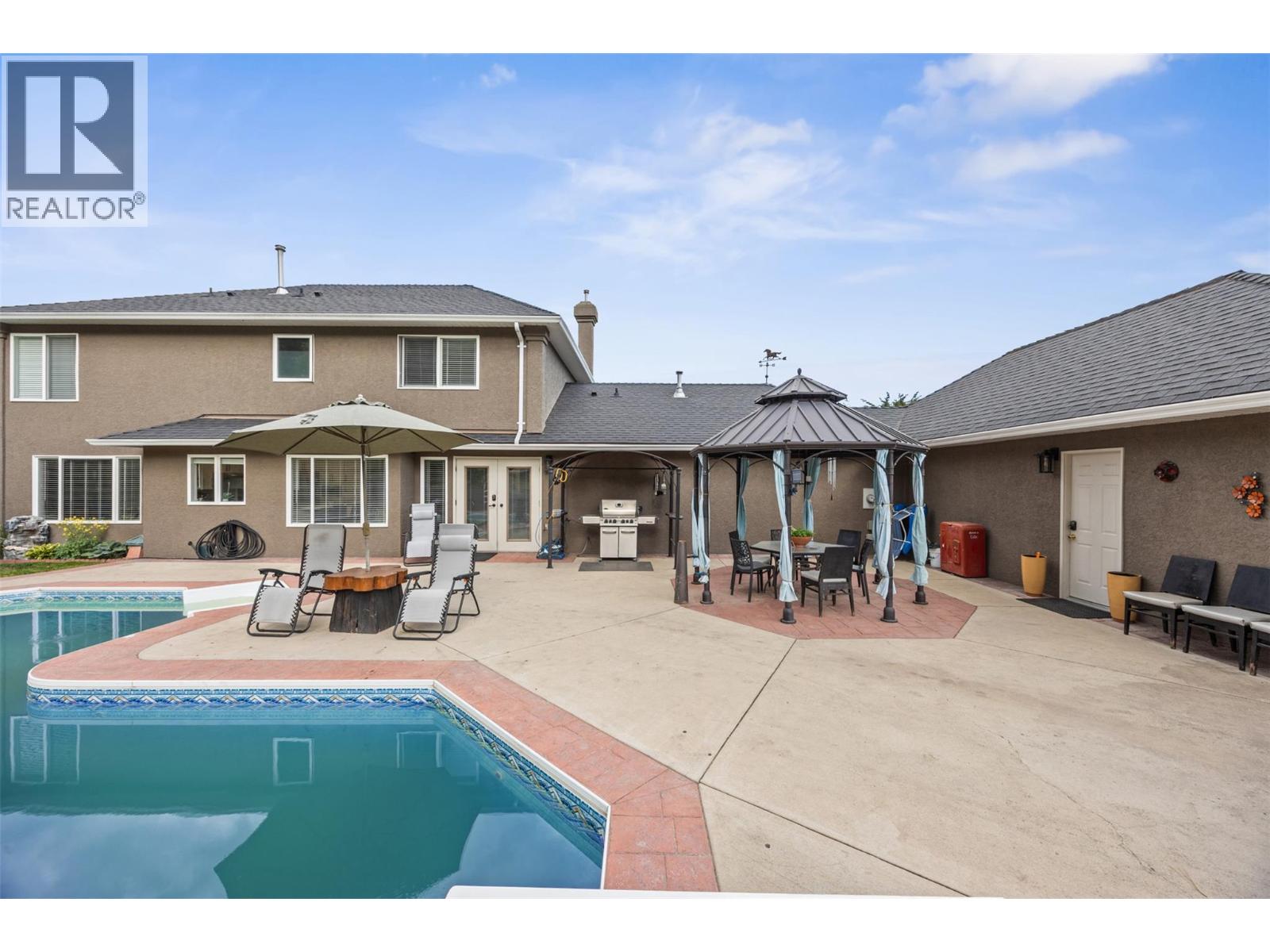Picture for 3016 Lakeview Cove  Road https://www.cirrealty.ca/reb/bc/5/10366125_35.jpg