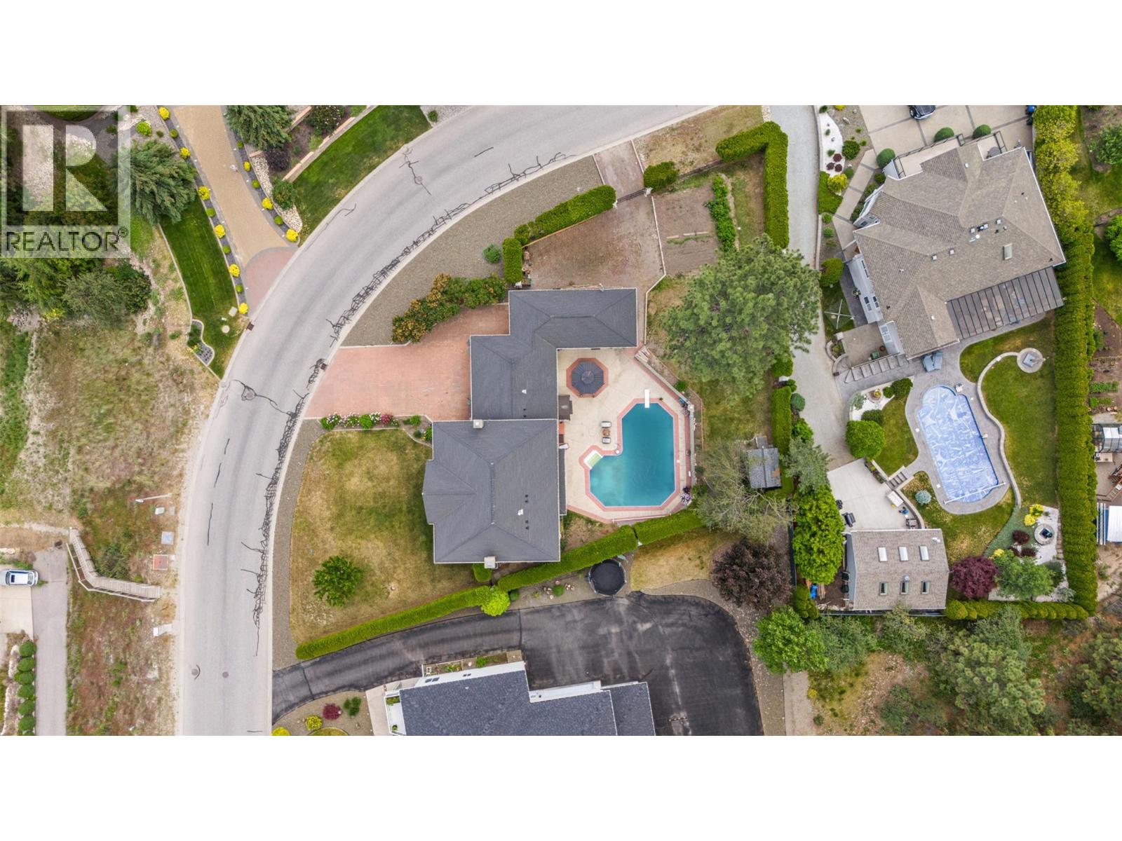Picture for 3016 Lakeview Cove  Road https://www.cirrealty.ca/reb/bc/5/10366125_36.jpg